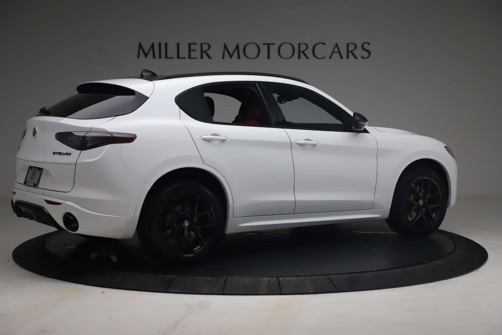 New 2021 Alfa Romeo Stelvio Ti Sport Q4 | St. Petersburg, FL