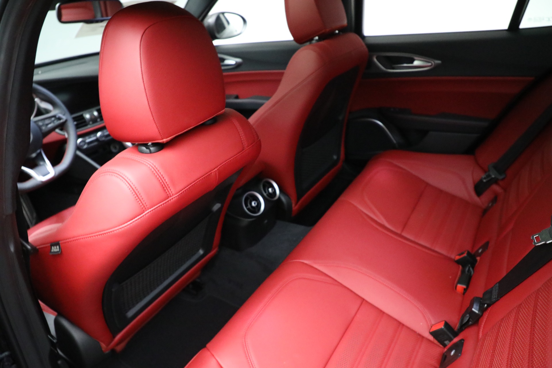 New 2021 Alfa Romeo Giulia Ti Sport Q4 | St. Petersburg, FL