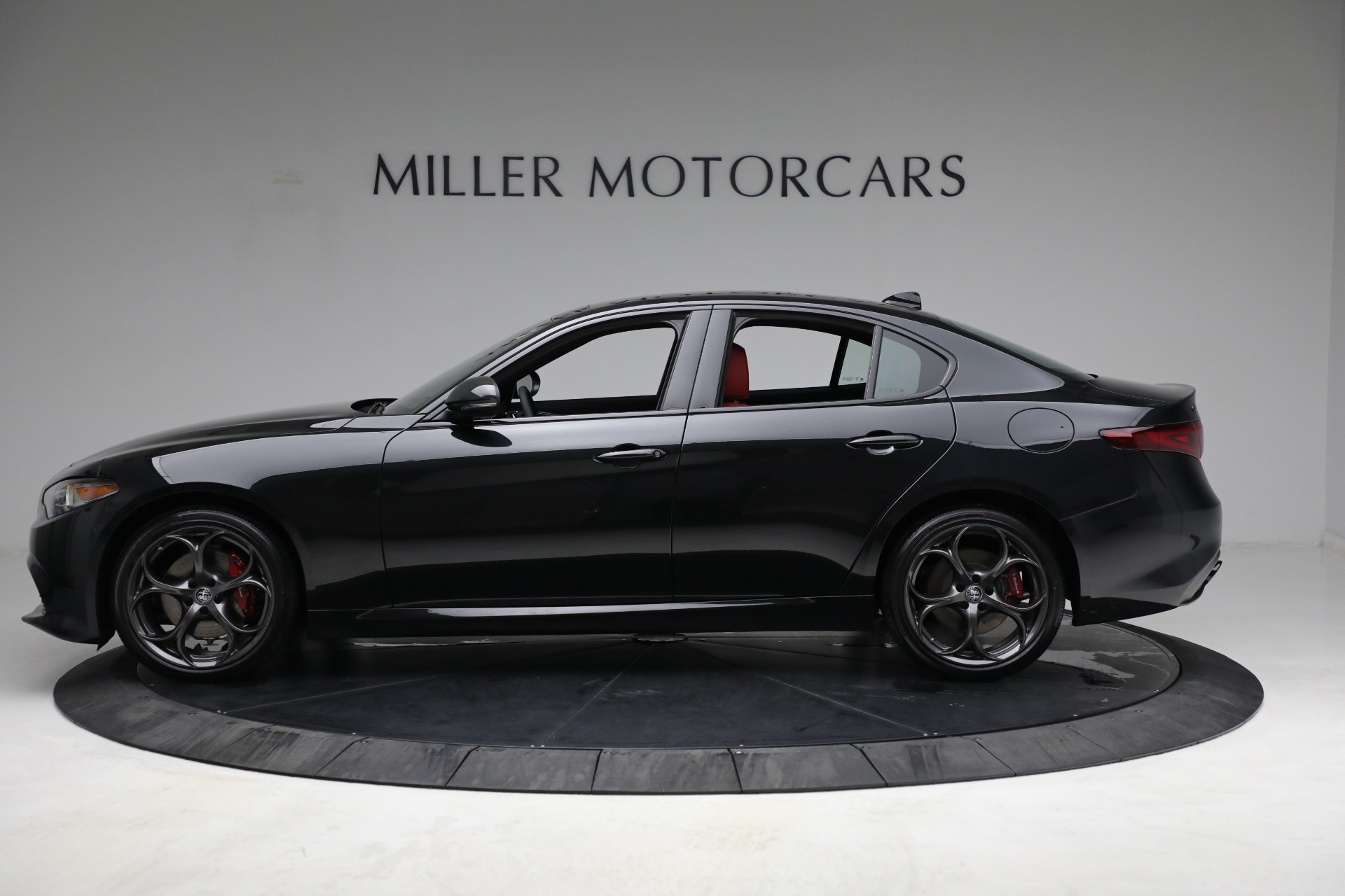 New 2021 Alfa Romeo Giulia Ti Sport Q4 | St. Petersburg, FL
