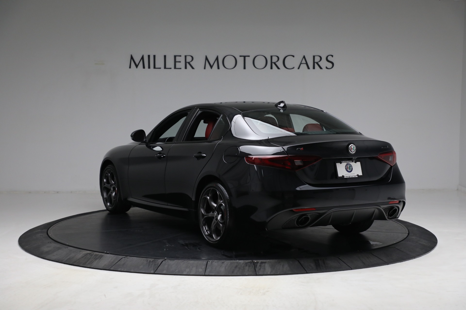 New 2021 Alfa Romeo Giulia Ti Sport Q4 | St. Petersburg, FL