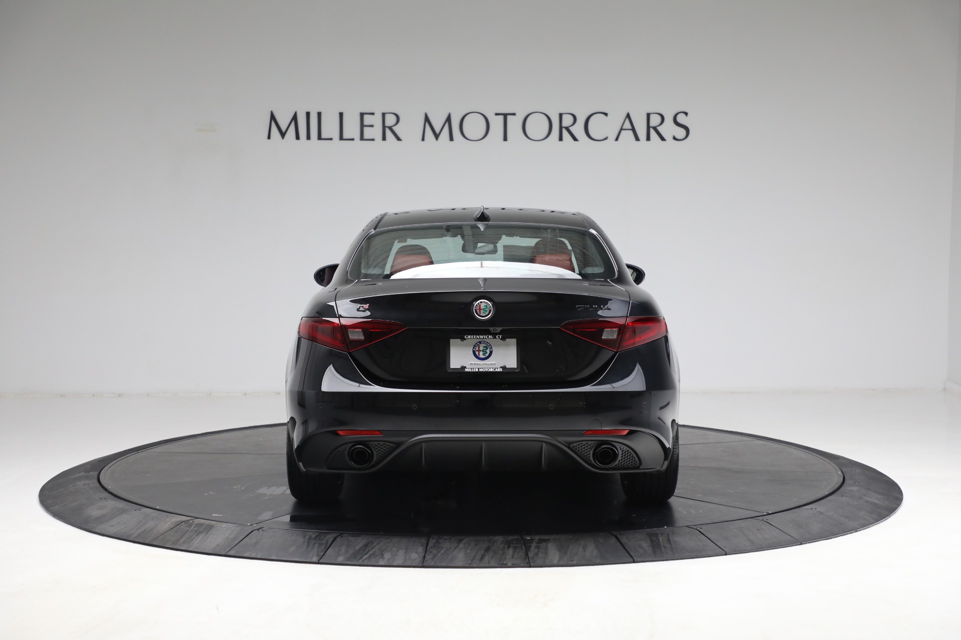 New 2021 Alfa Romeo Giulia Ti Sport Q4 | St. Petersburg, FL