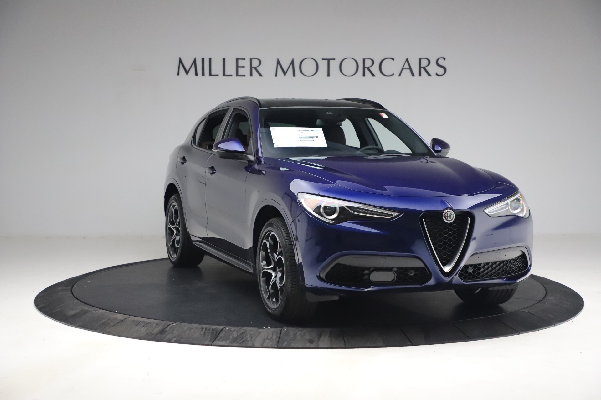 New 2021 Alfa Romeo Stelvio Ti Sport Q4 | St. Petersburg, FL