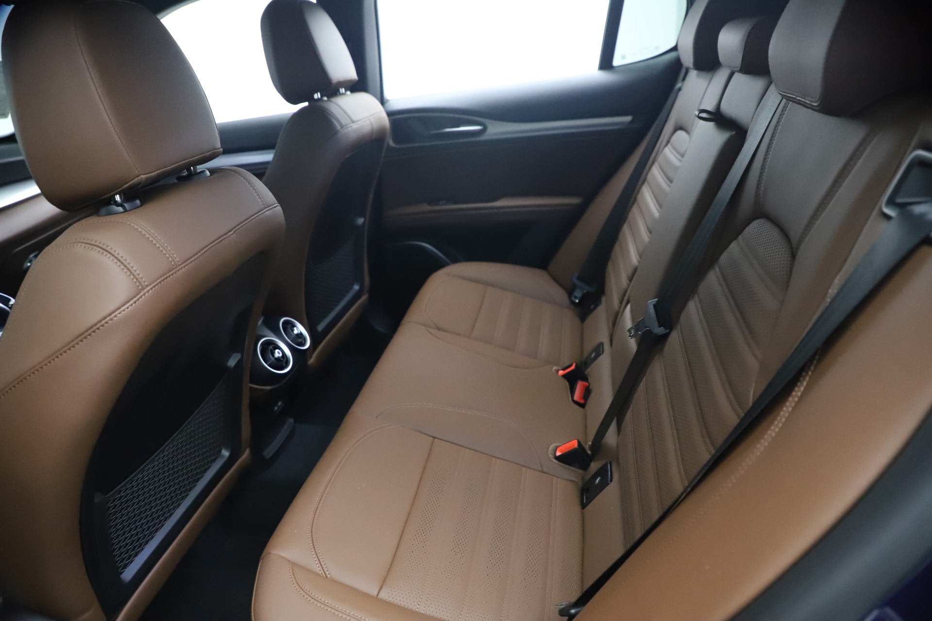 New 2021 Alfa Romeo Stelvio Ti Sport Q4 | St. Petersburg, FL