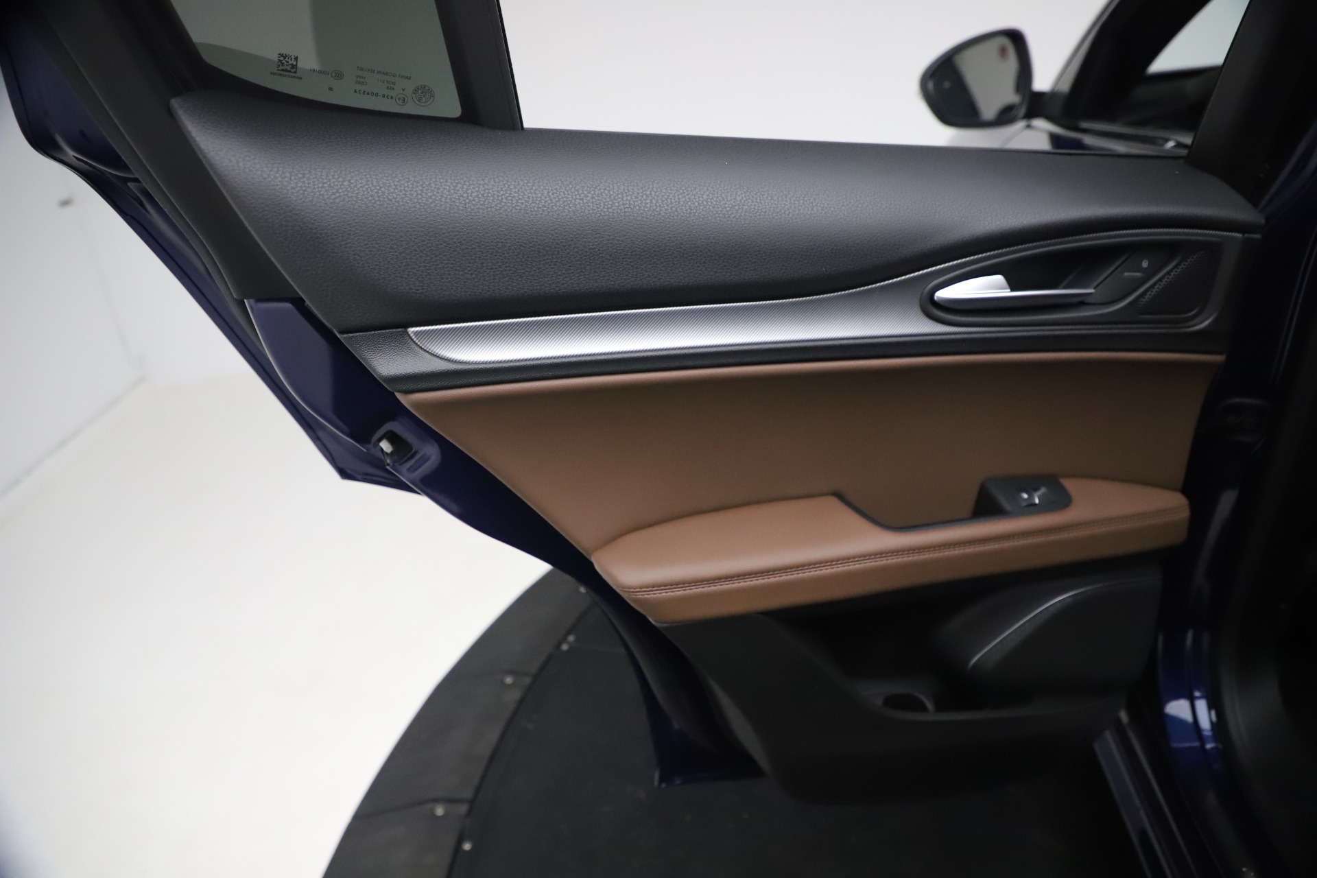 New 2021 Alfa Romeo Stelvio Ti Sport Q4 | St. Petersburg, FL