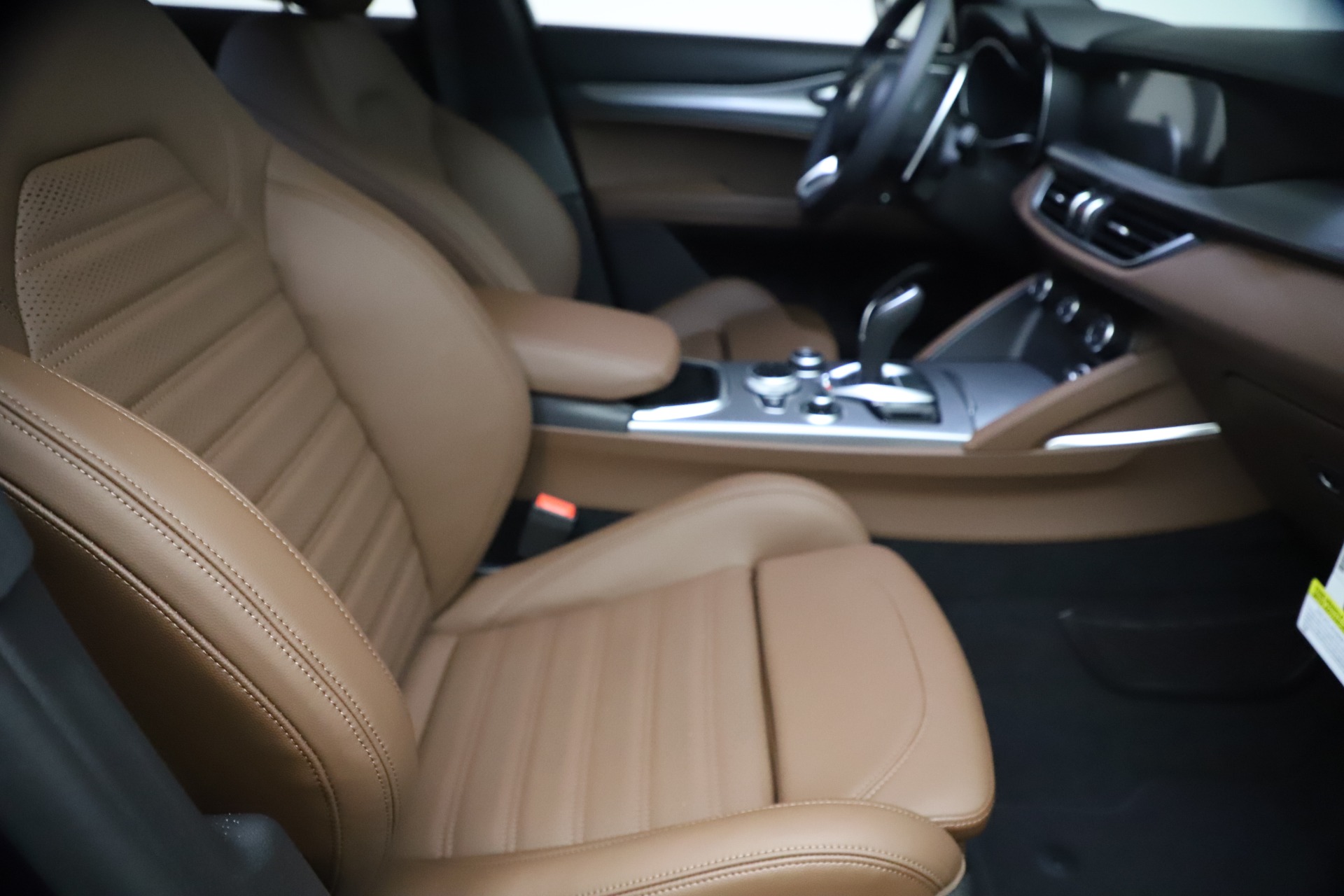 New 2021 Alfa Romeo Stelvio Ti Sport Q4 | St. Petersburg, FL