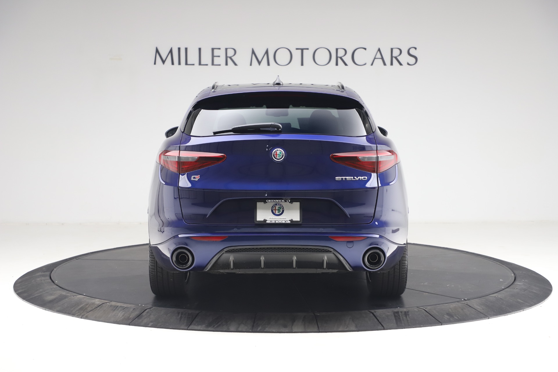 New 2021 Alfa Romeo Stelvio Ti Sport Q4 | St. Petersburg, FL