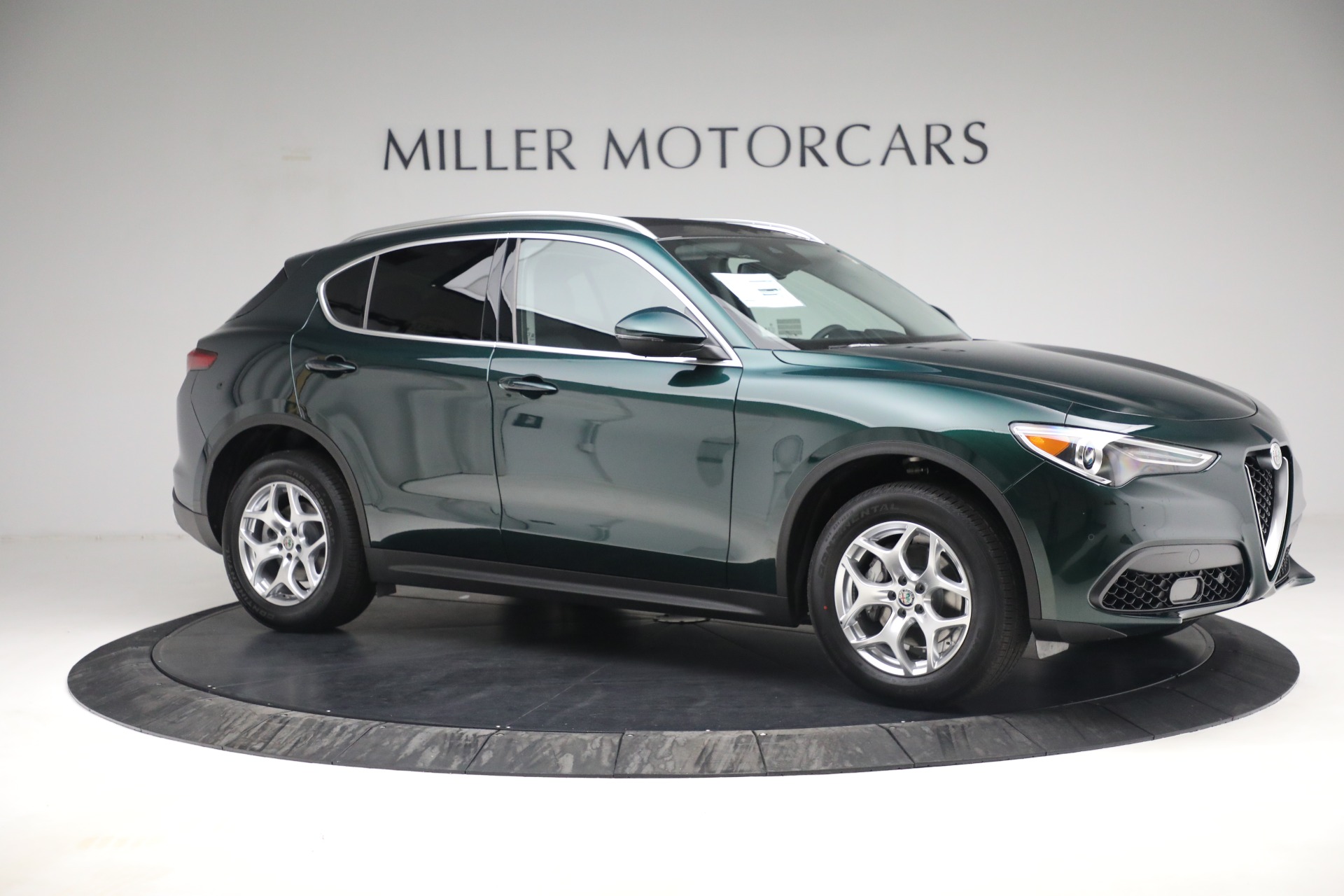 New 2021 Alfa Romeo Stelvio Q4 | St. Petersburg, FL