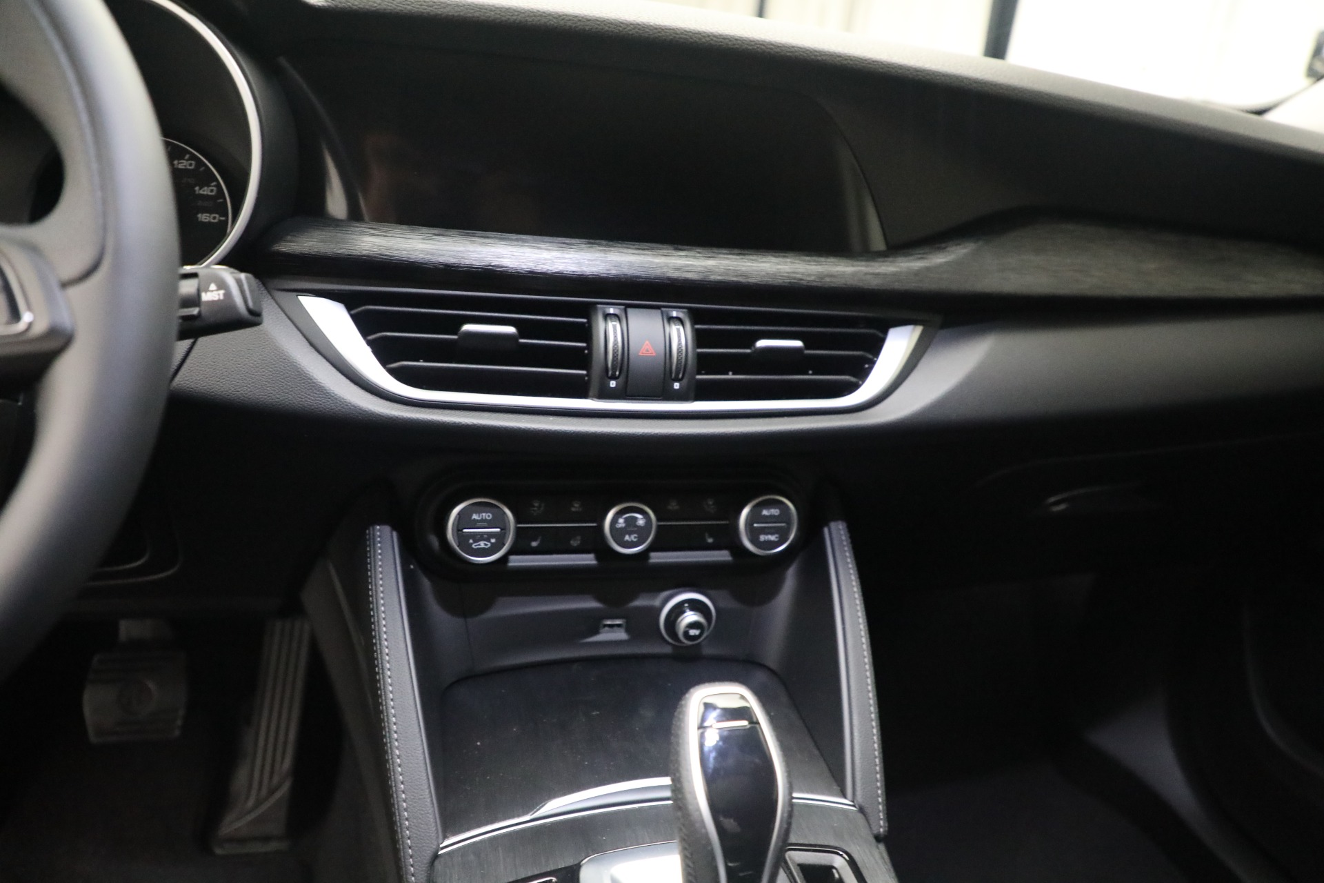 New 2021 Alfa Romeo Stelvio Q4 | St. Petersburg, FL