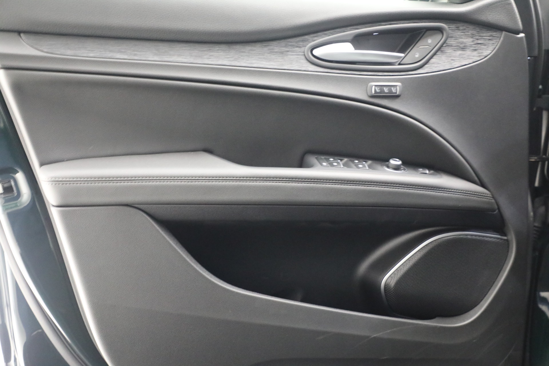 New 2021 Alfa Romeo Stelvio Q4 | St. Petersburg, FL