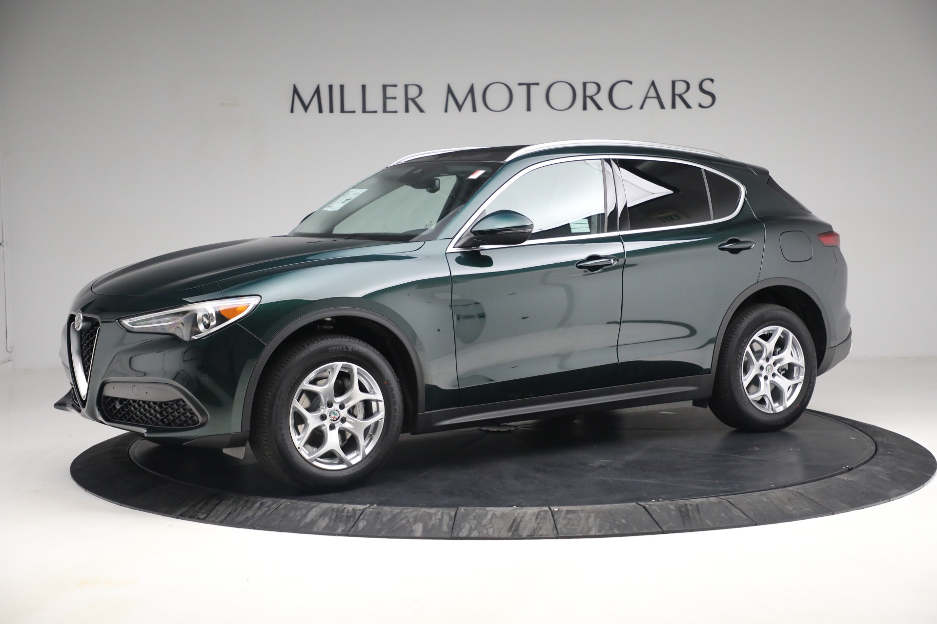New 2021 Alfa Romeo Stelvio Q4 | St. Petersburg, FL