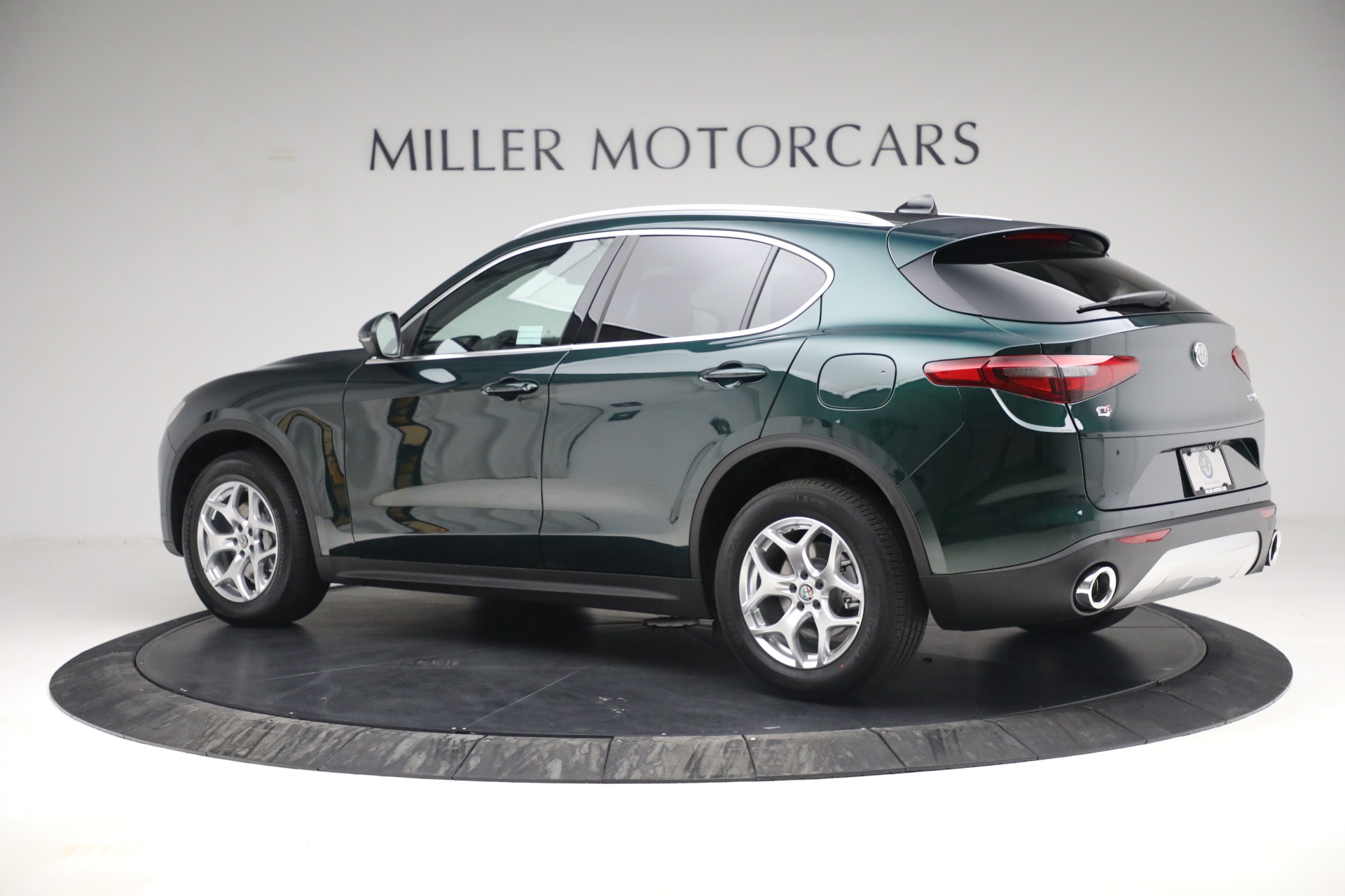 New 2021 Alfa Romeo Stelvio Q4 | St. Petersburg, FL