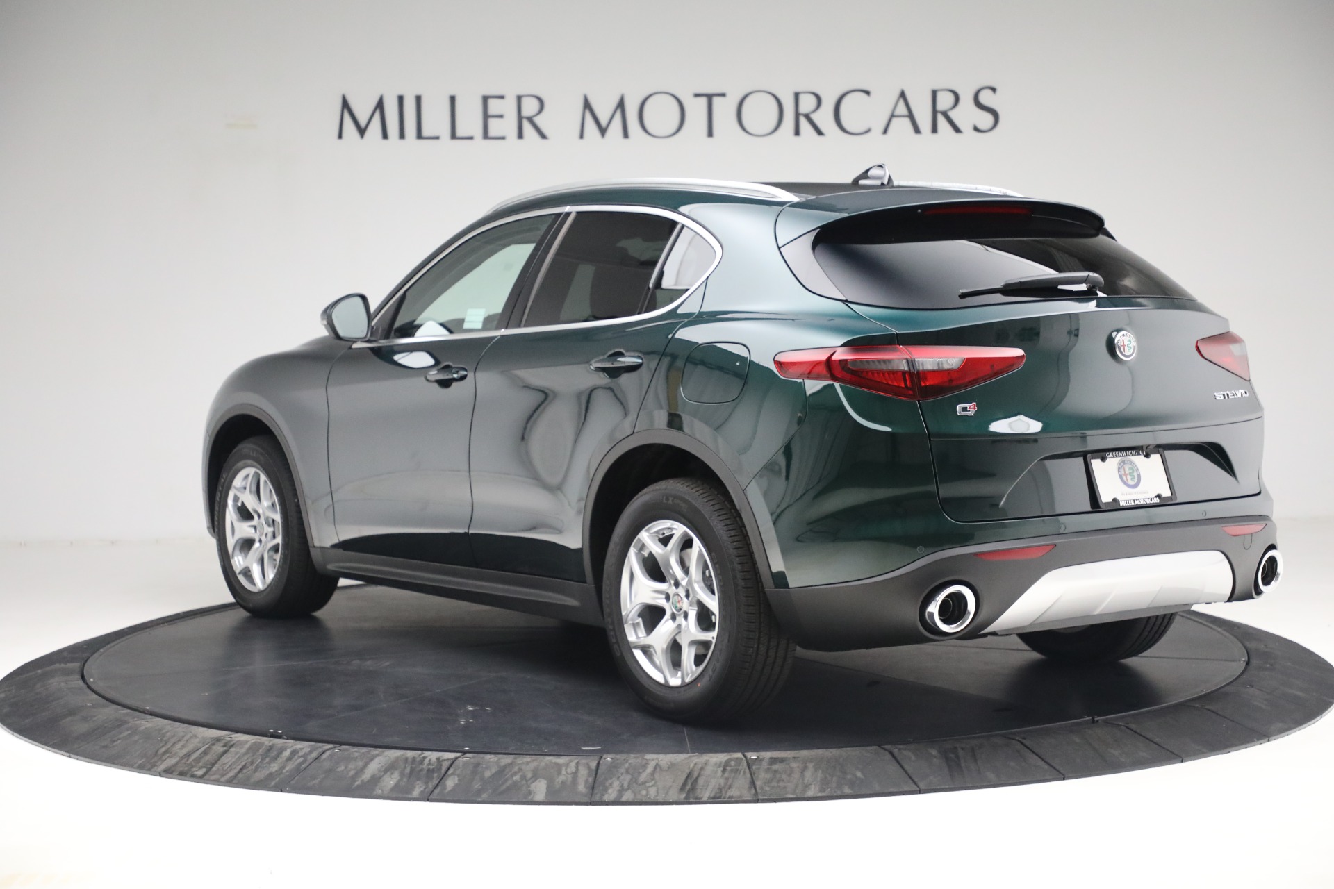 New 2021 Alfa Romeo Stelvio Q4 | St. Petersburg, FL
