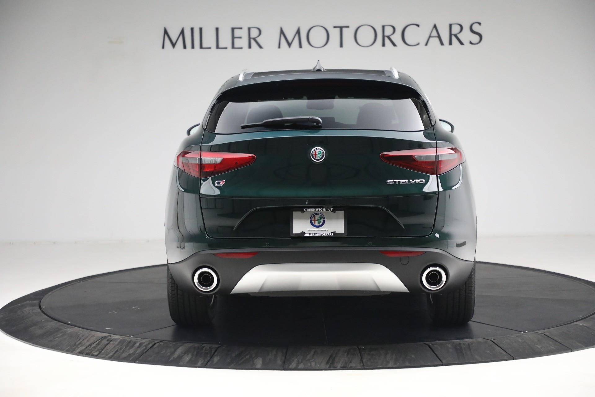 New 2021 Alfa Romeo Stelvio Q4 | St. Petersburg, FL