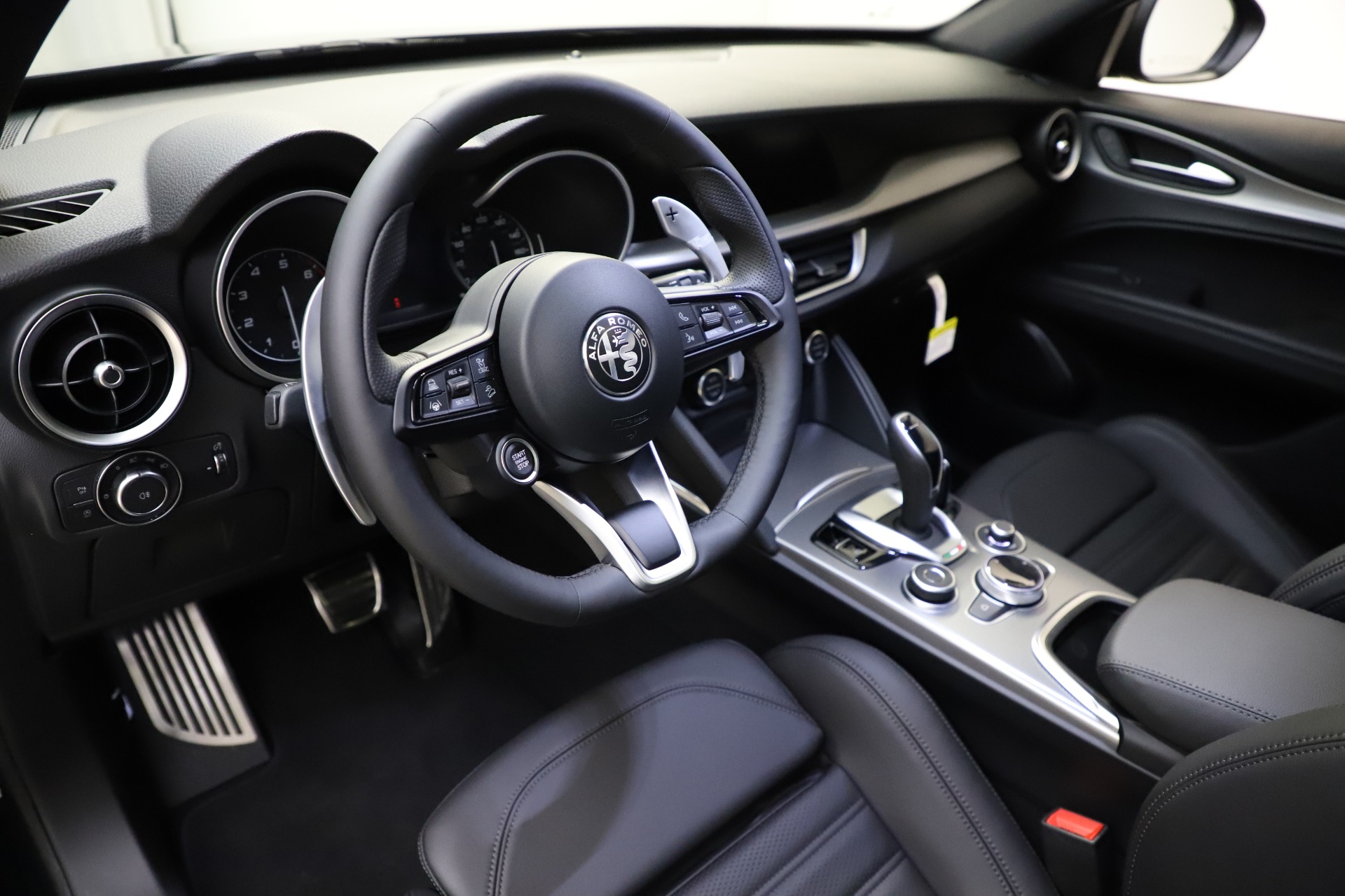 New 2021 Alfa Romeo Stelvio Ti Sport Q4 | St. Petersburg, FL