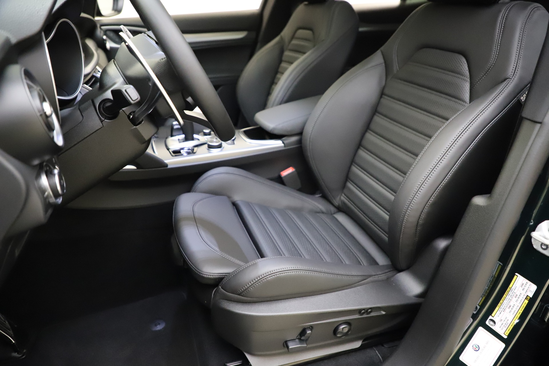 New 2021 Alfa Romeo Stelvio Ti Sport Q4 | St. Petersburg, FL