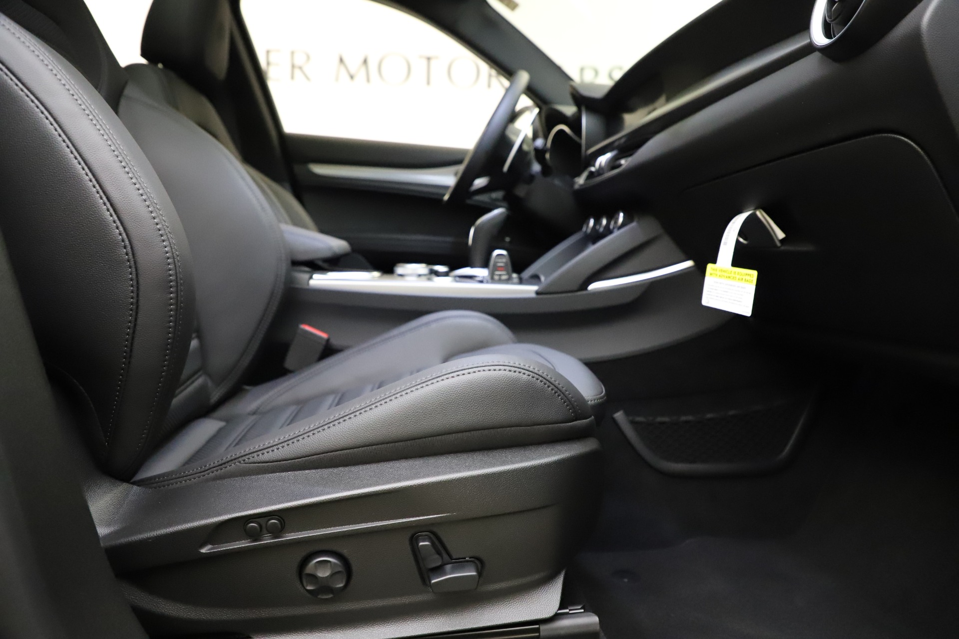 New 2021 Alfa Romeo Stelvio Ti Sport Q4 | St. Petersburg, FL