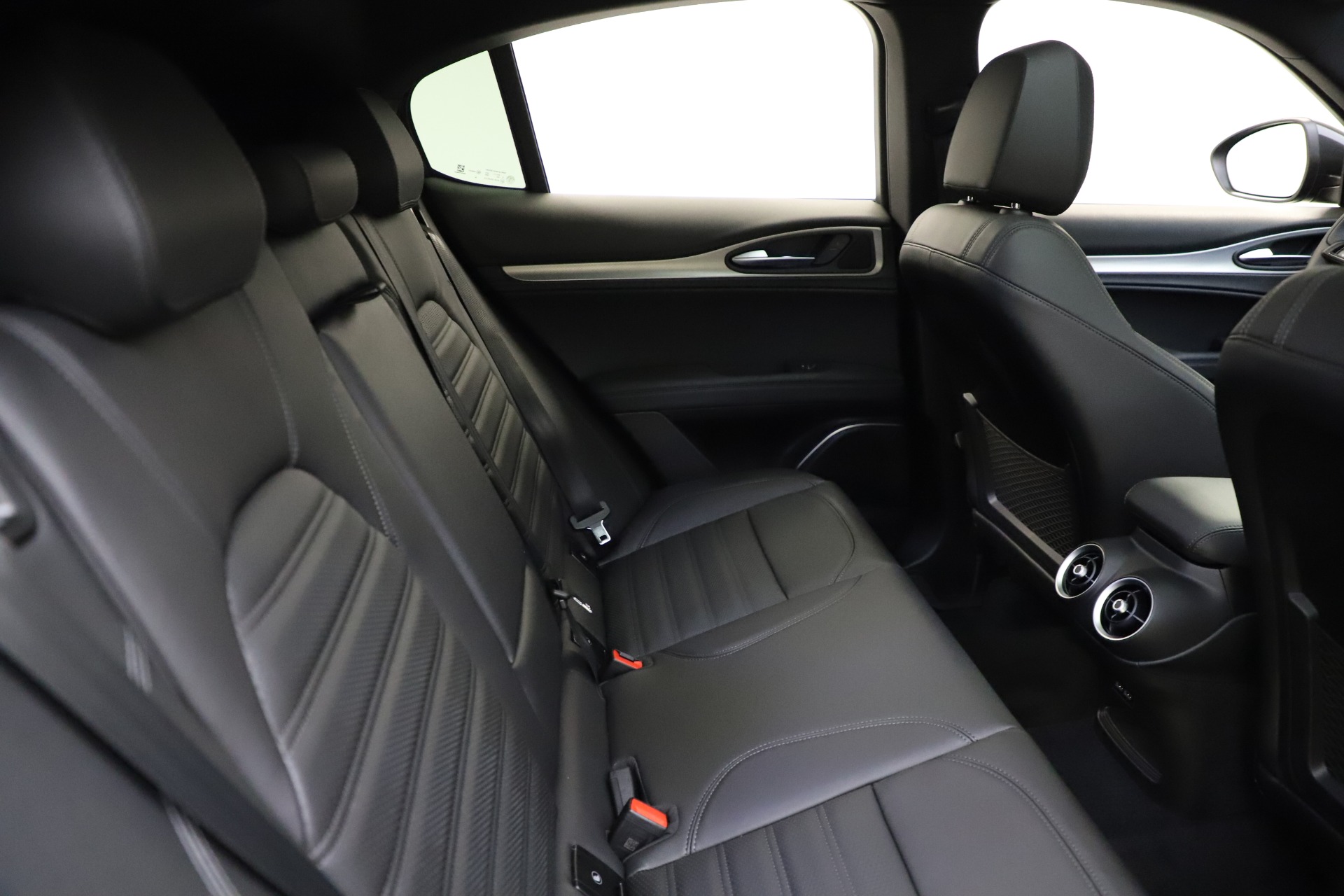 New 2021 Alfa Romeo Stelvio Ti Sport Q4 | St. Petersburg, FL