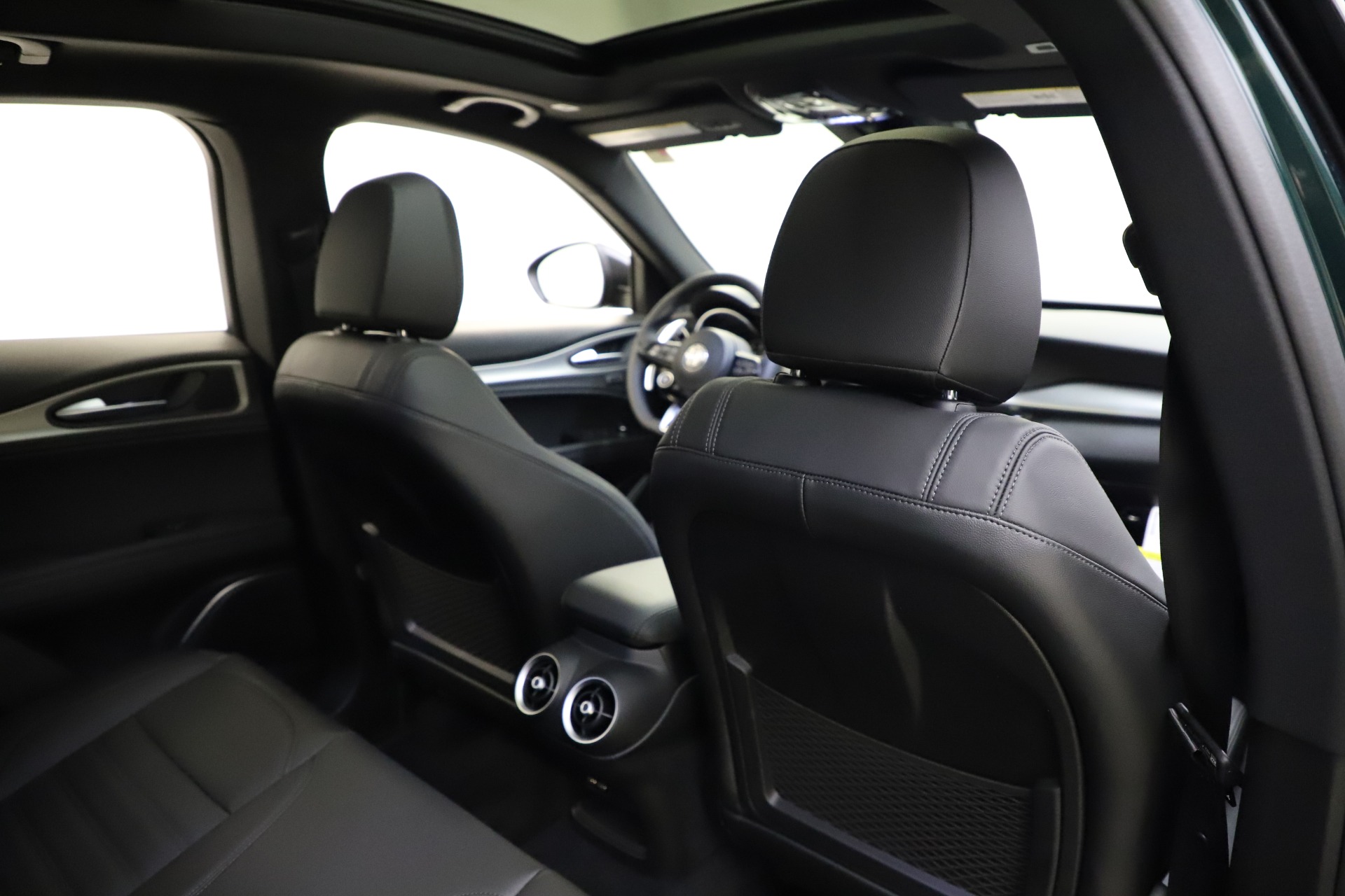 New 2021 Alfa Romeo Stelvio Ti Sport Q4 | St. Petersburg, FL
