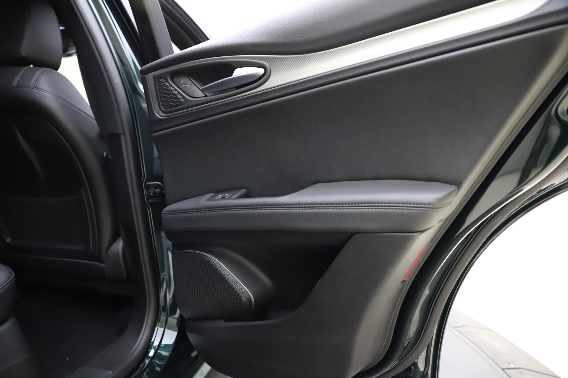 New 2021 Alfa Romeo Stelvio Ti Sport Q4 | St. Petersburg, FL