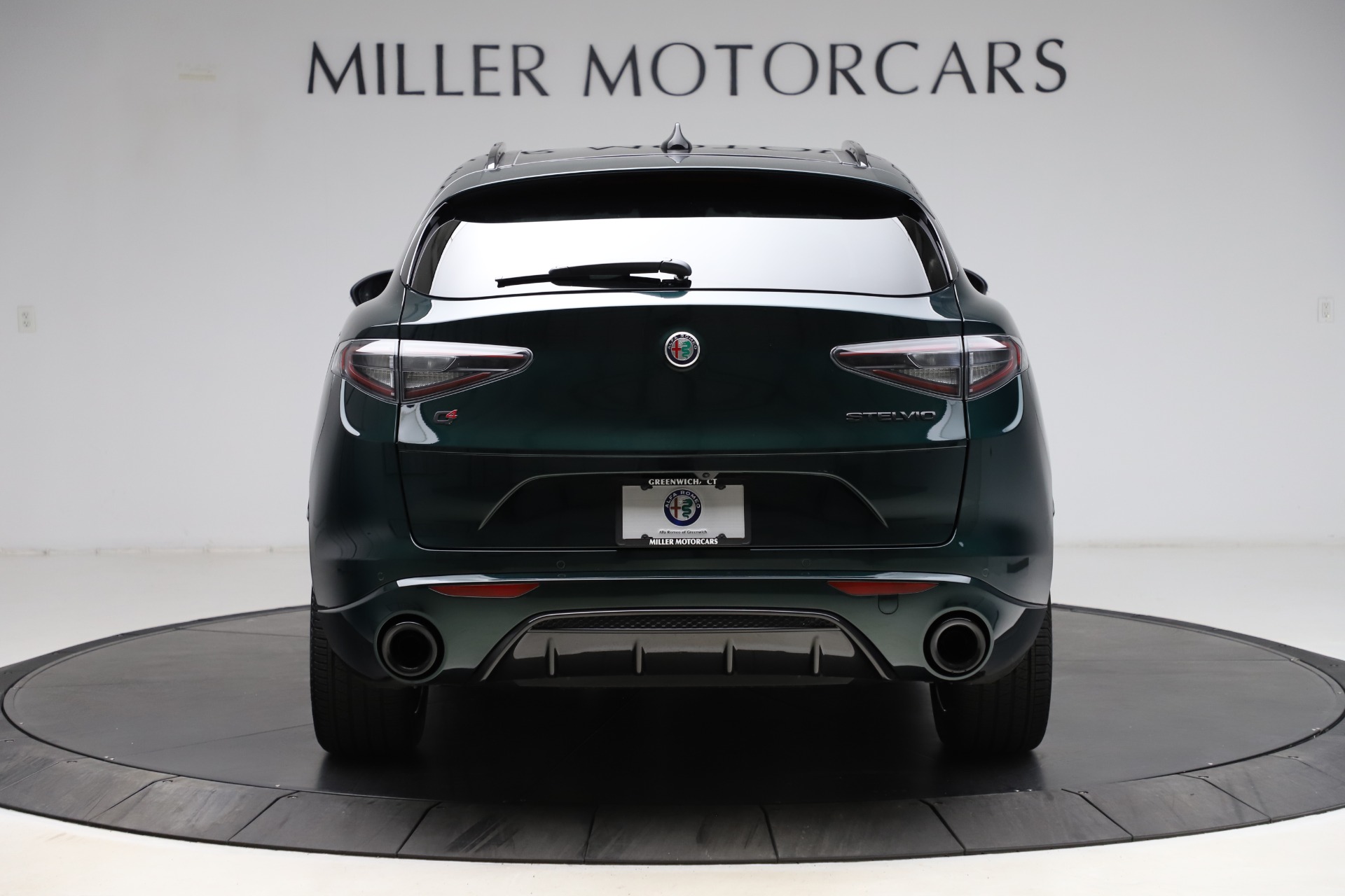 New 2021 Alfa Romeo Stelvio Ti Sport Q4 | St. Petersburg, FL