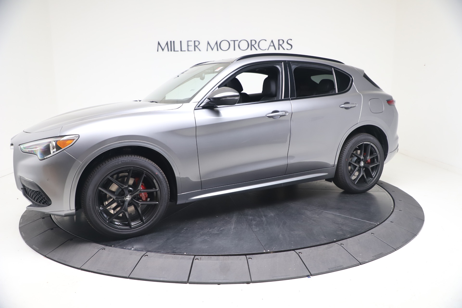 New 2021 Alfa Romeo Stelvio Ti Sport Q4 | St. Petersburg, FL
