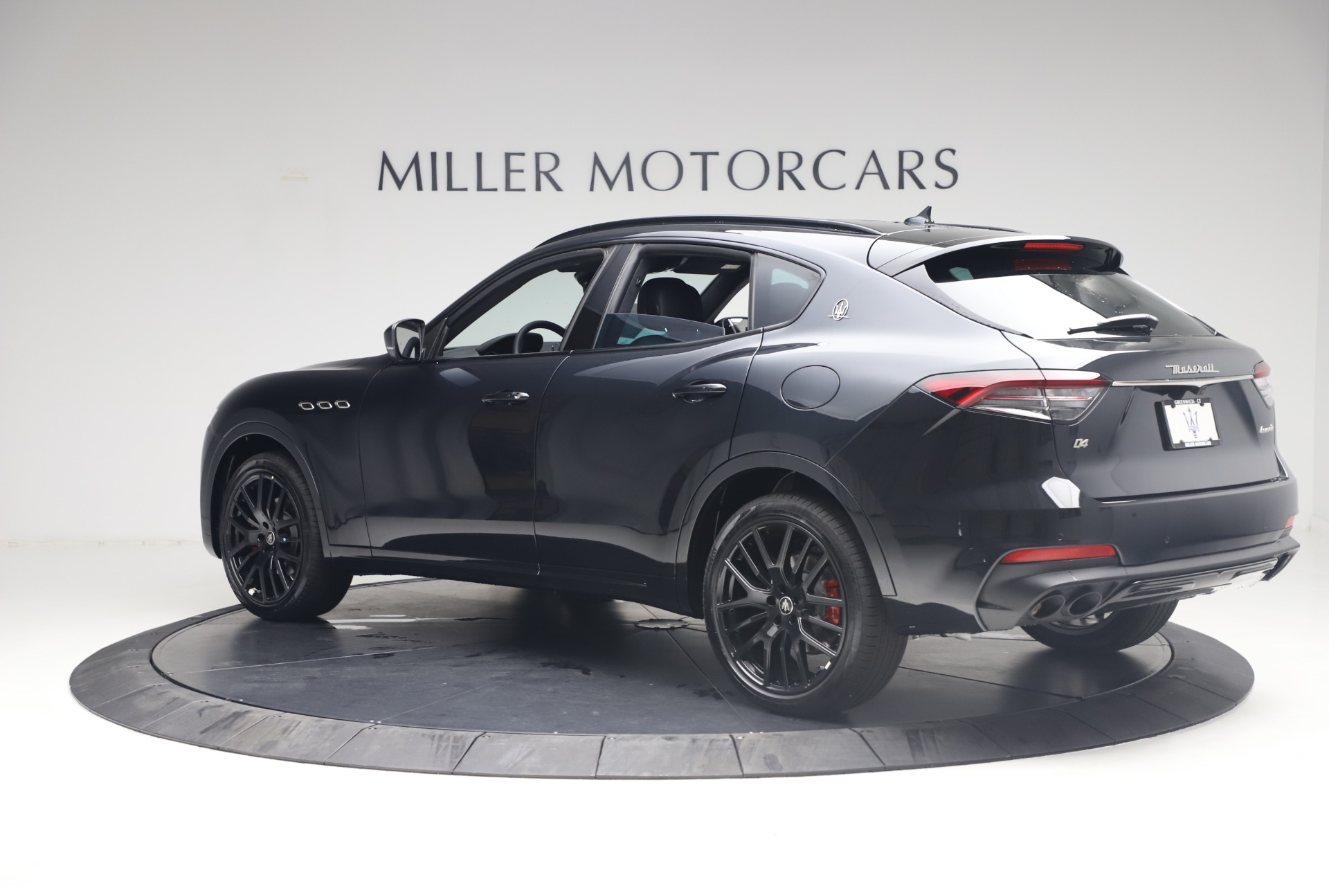 New 2021 Maserati Levante Q4 | St. Petersburg, FL