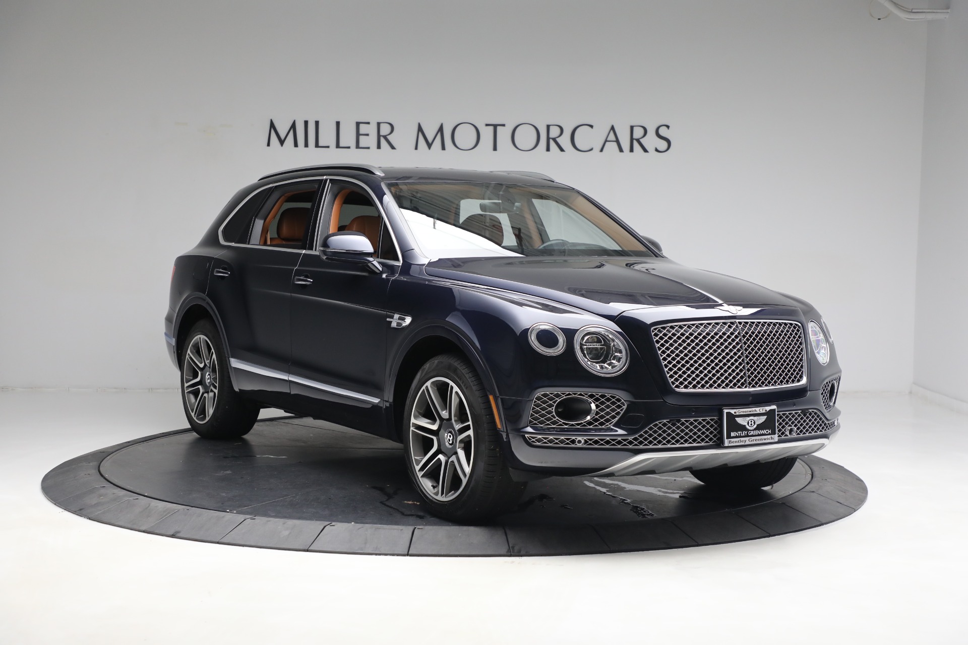 Used 2018 Bentley Bentayga W12 Signature | St. Petersburg, FL