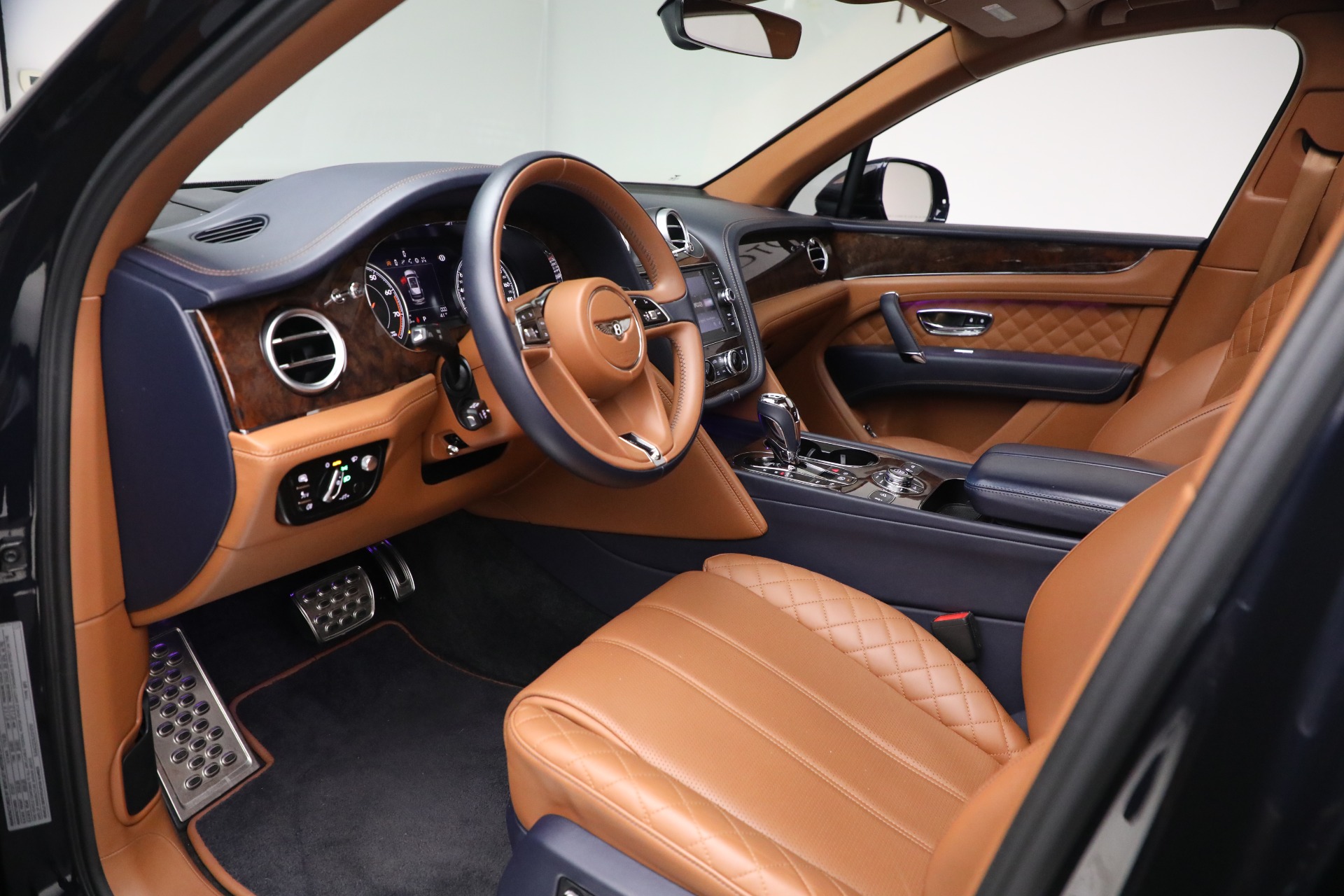 Used 2018 Bentley Bentayga W12 Signature | St. Petersburg, FL