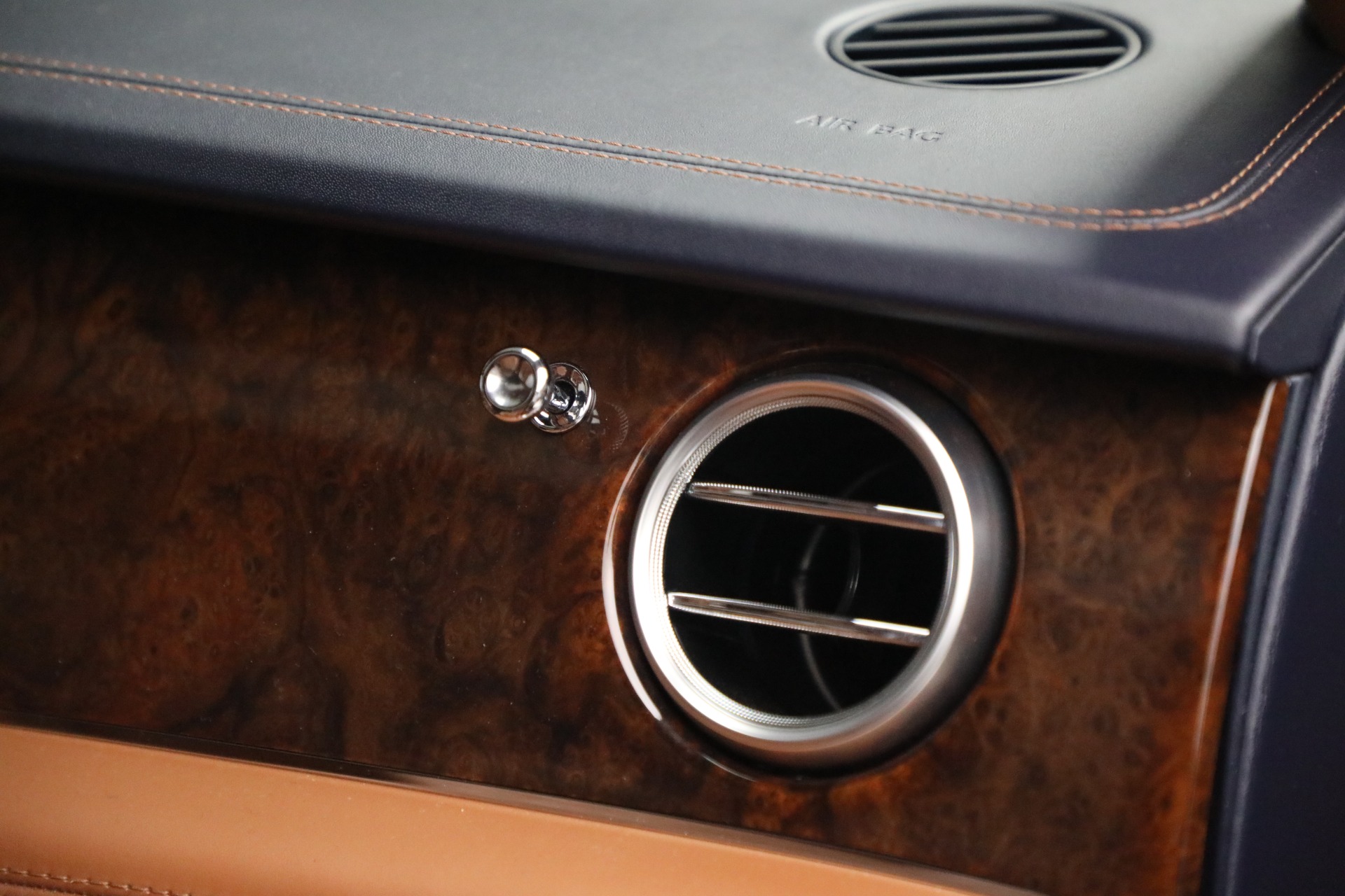 Used 2018 Bentley Bentayga W12 Signature | St. Petersburg, FL