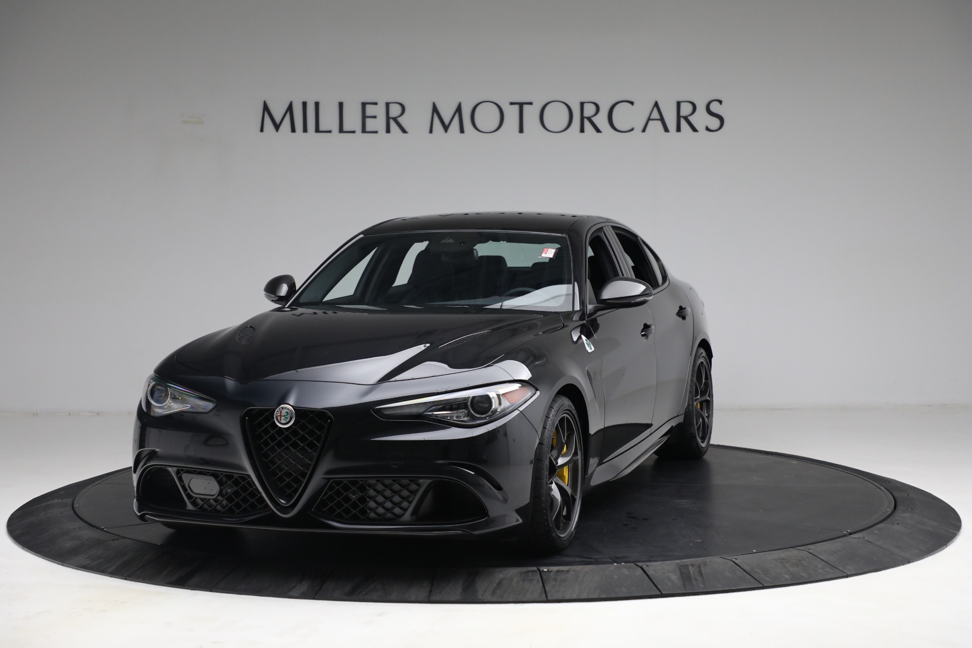 New 2021 Alfa Romeo Giulia Quadrifoglio | St. Petersburg, FL