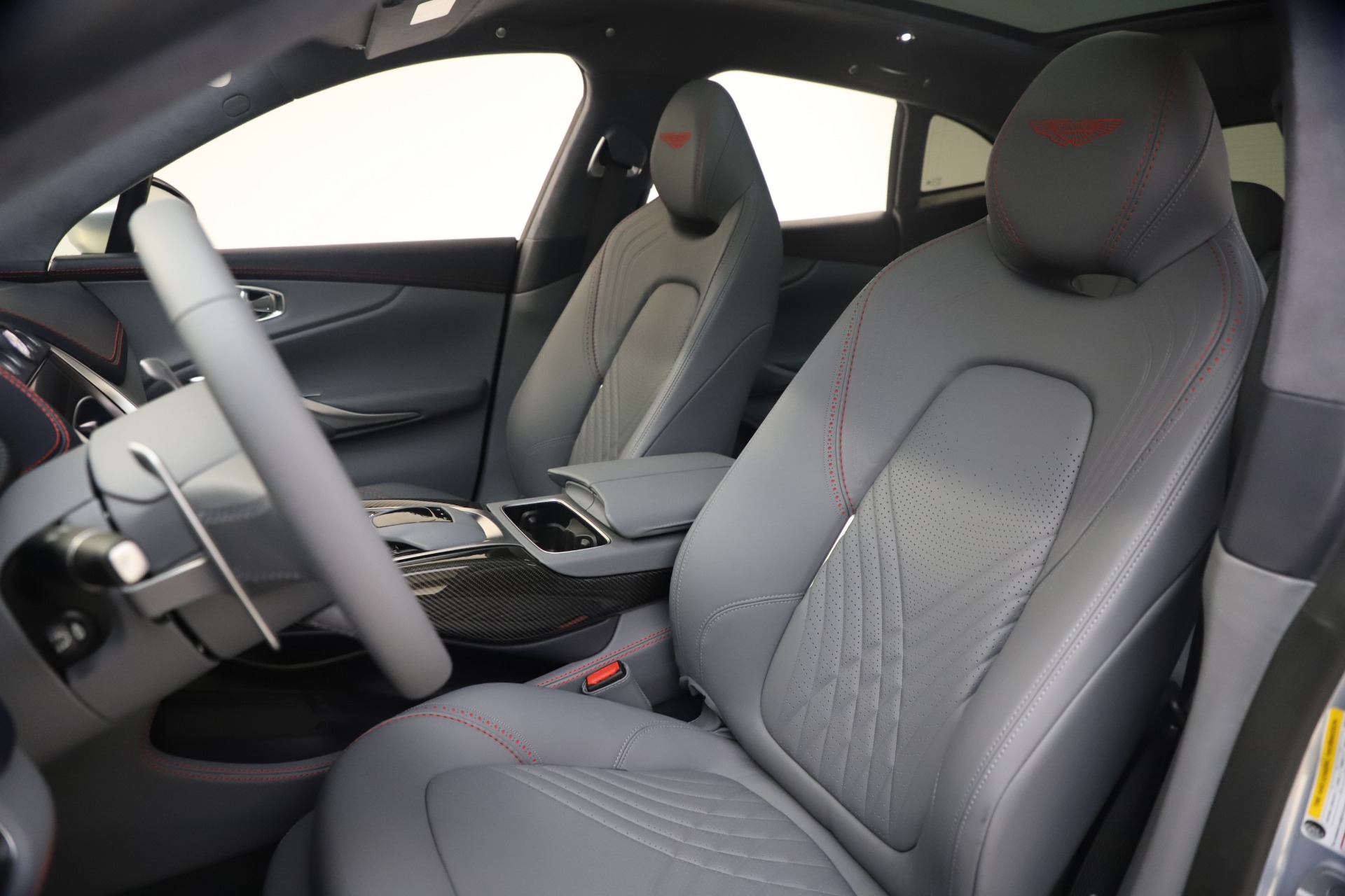 New 2021 Aston Martin DBX | St. Petersburg, FL