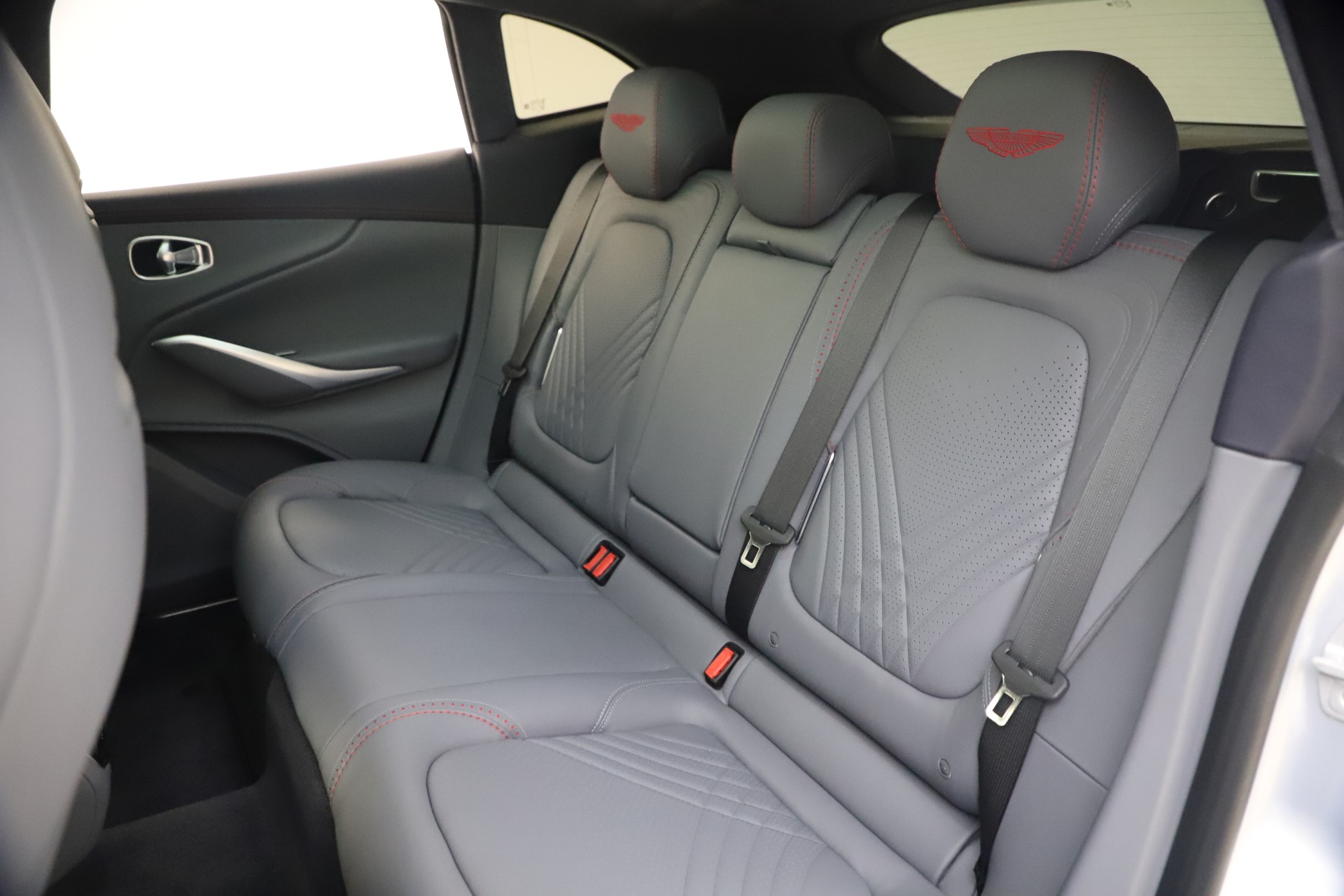 New 2021 Aston Martin DBX | St. Petersburg, FL