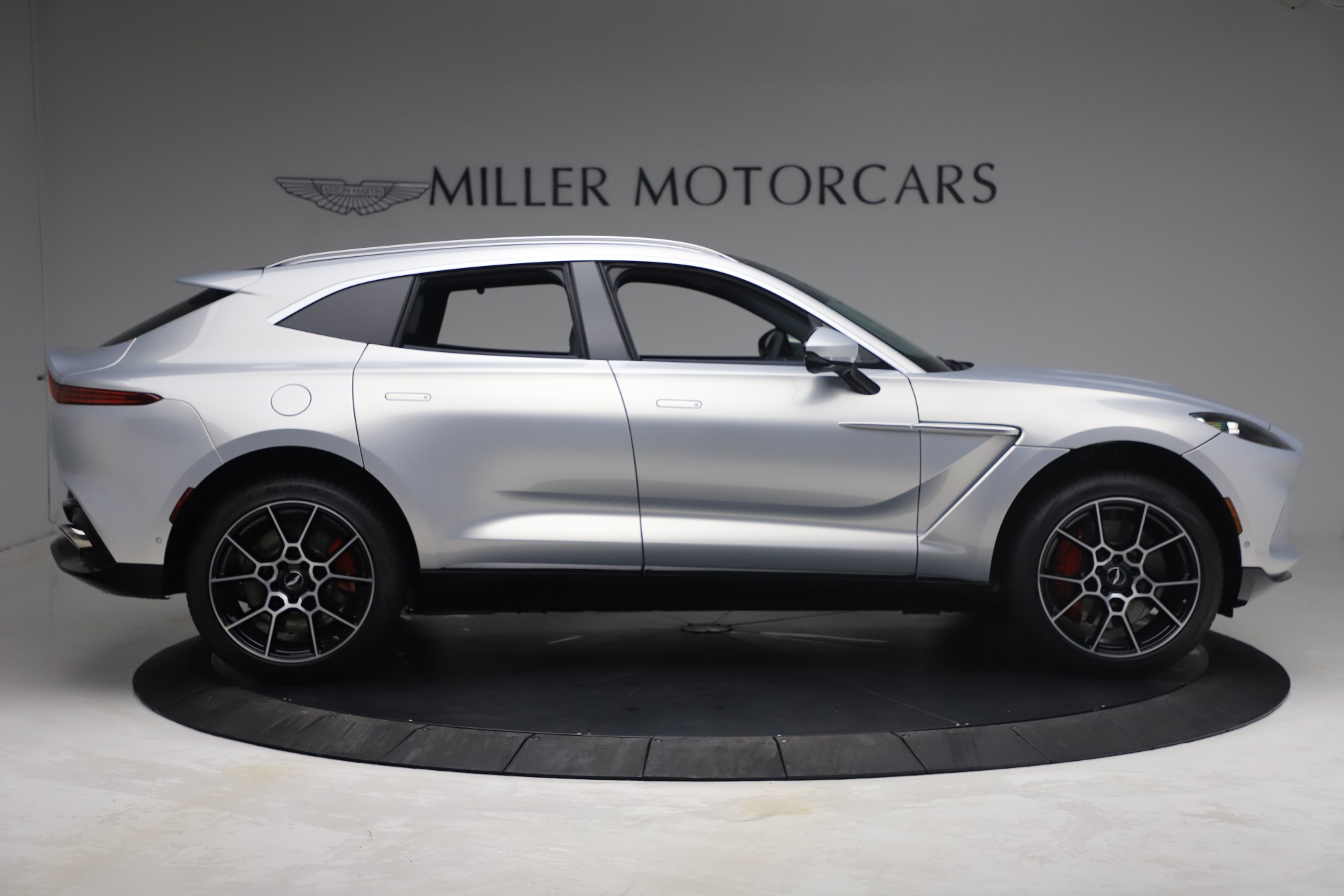 New 2021 Aston Martin DBX | St. Petersburg, FL