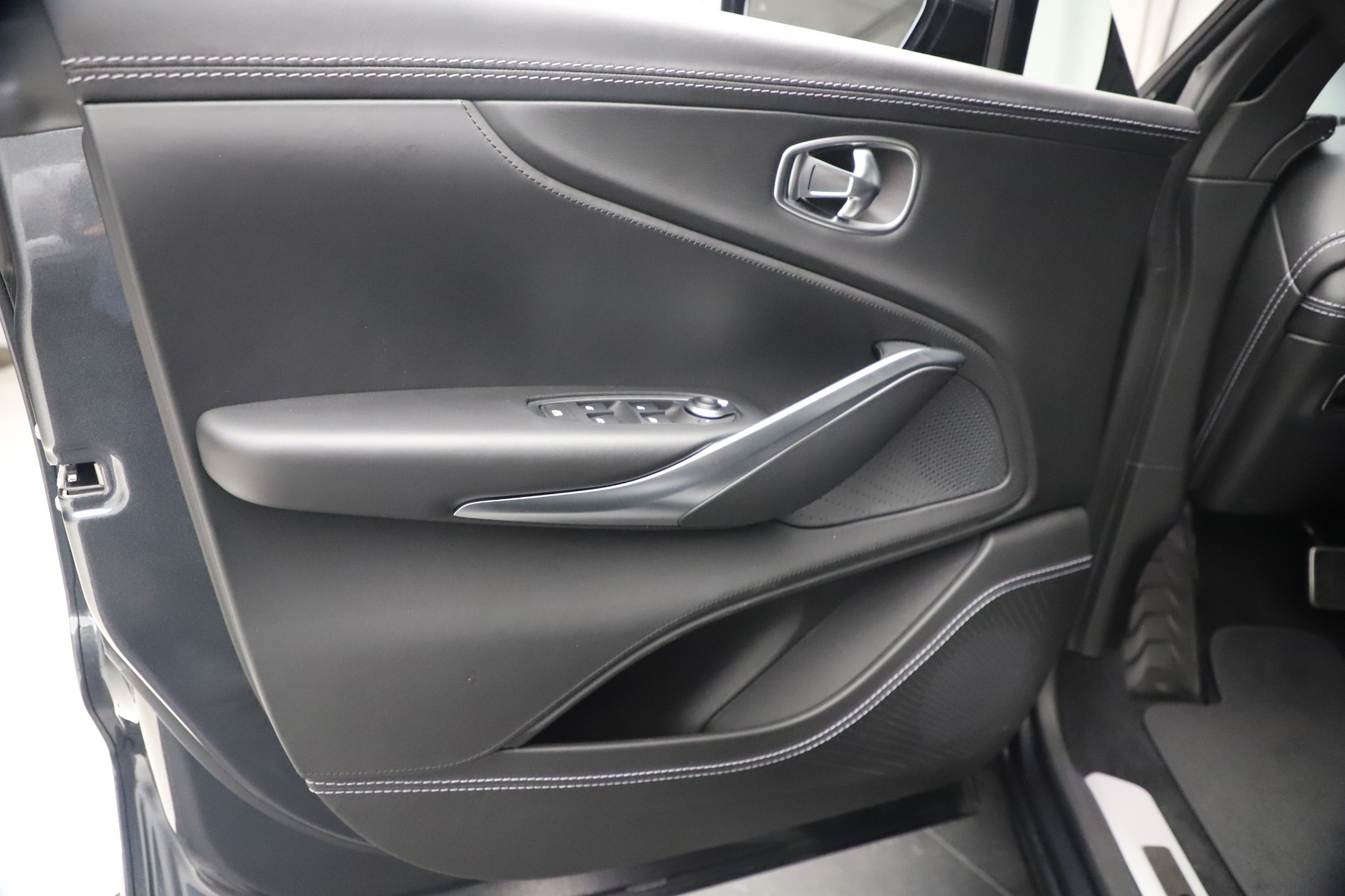 Used 2021 Aston Martin DBX | St. Petersburg, FL