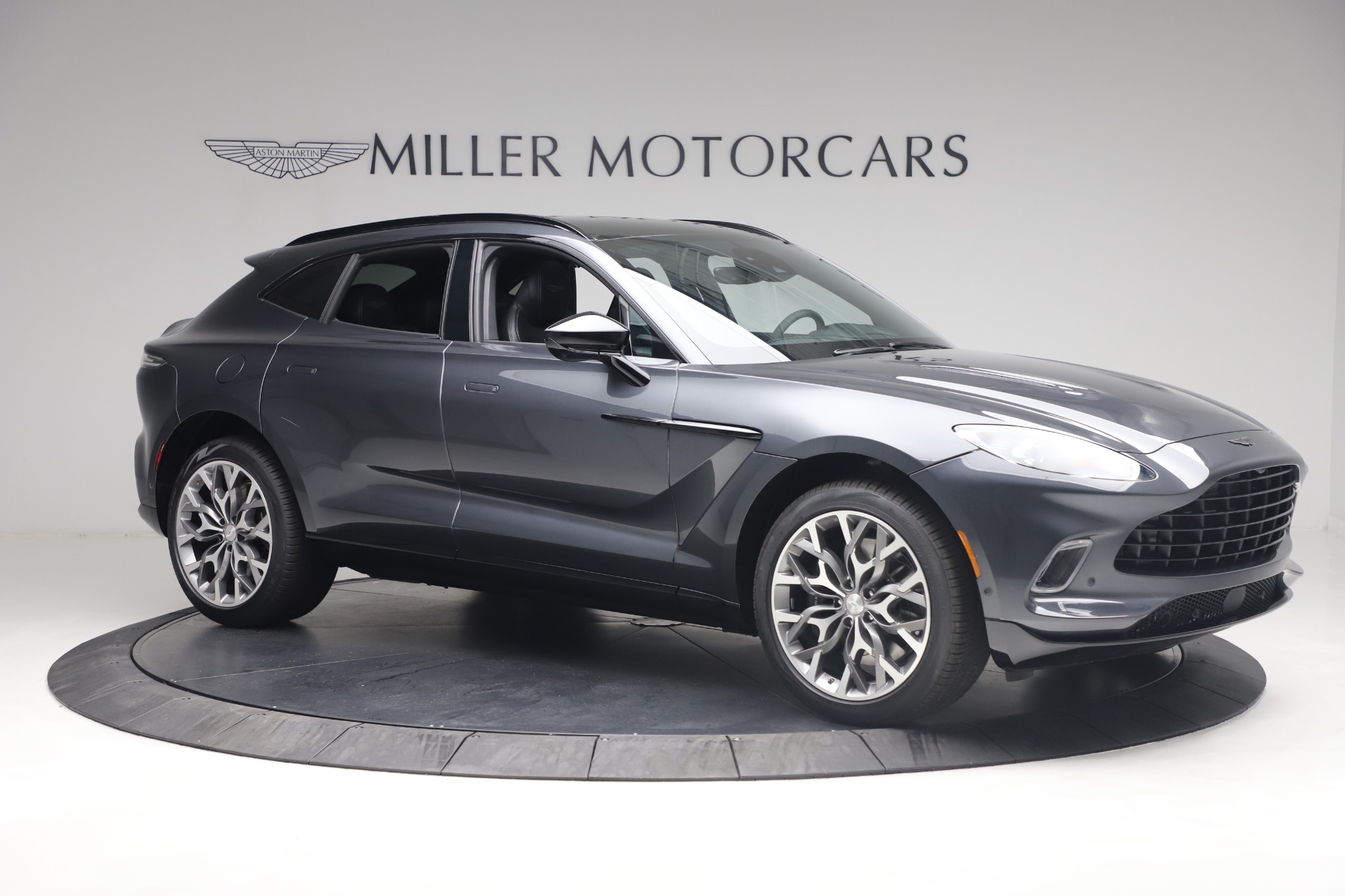 Used 2021 Aston Martin DBX | St. Petersburg, FL