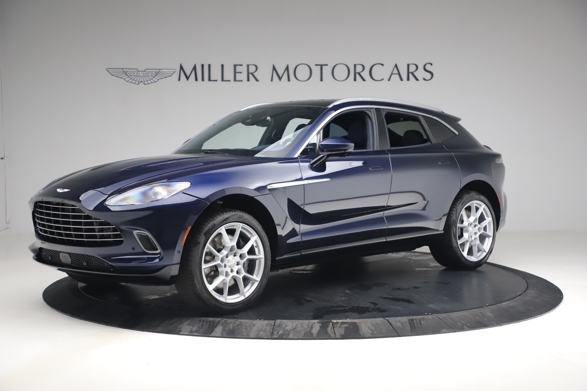 New 2021 Aston Martin DBX | St. Petersburg, FL