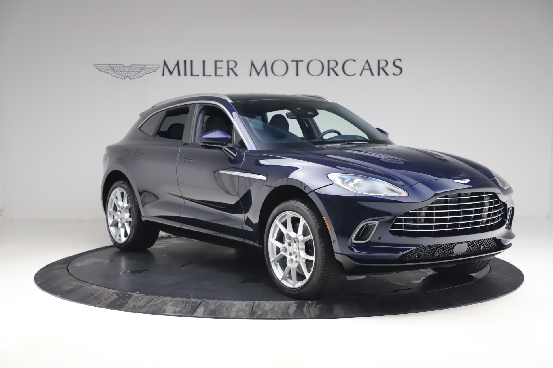 New 2021 Aston Martin DBX | St. Petersburg, FL
