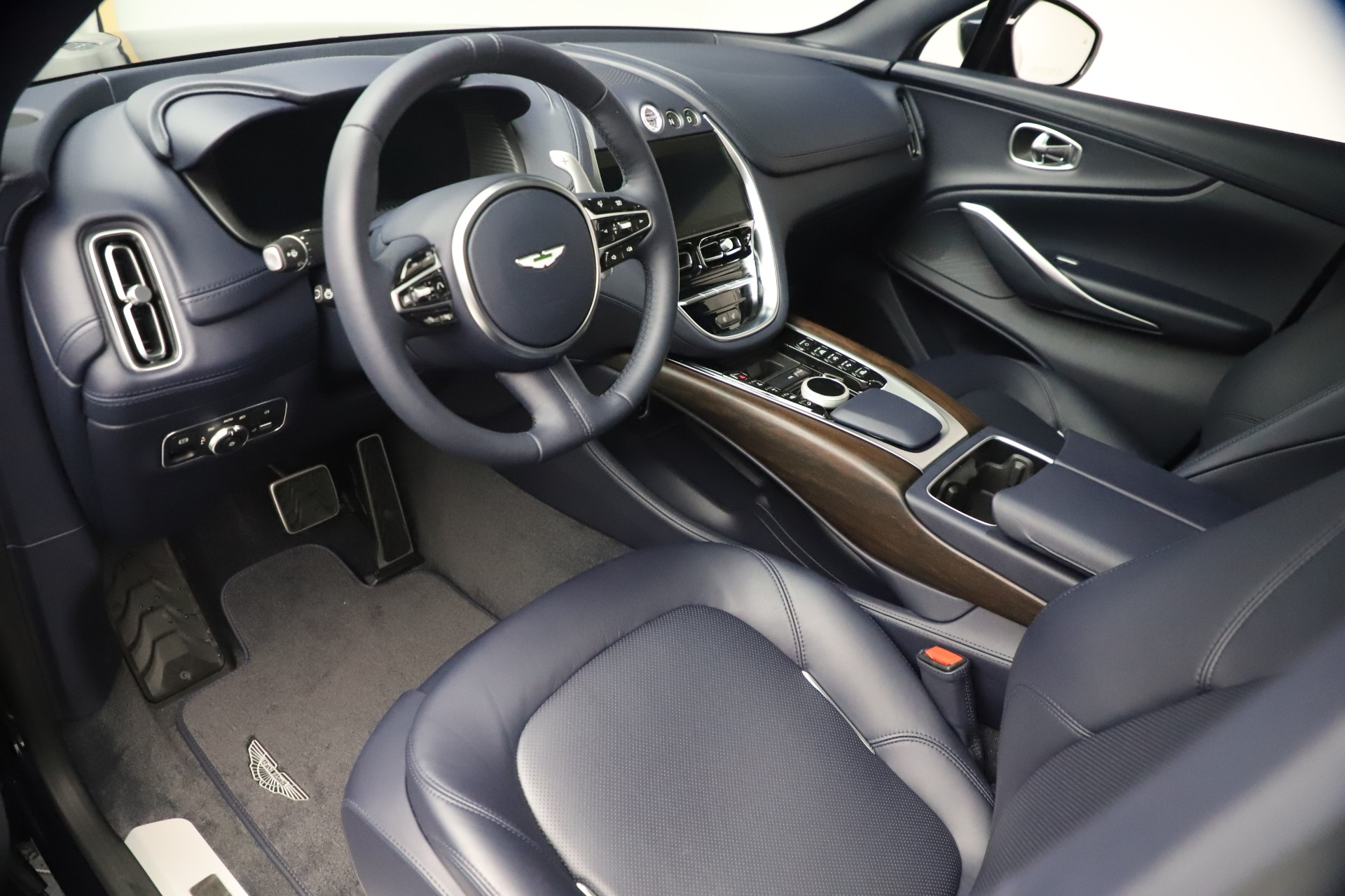 New 2021 Aston Martin DBX | St. Petersburg, FL