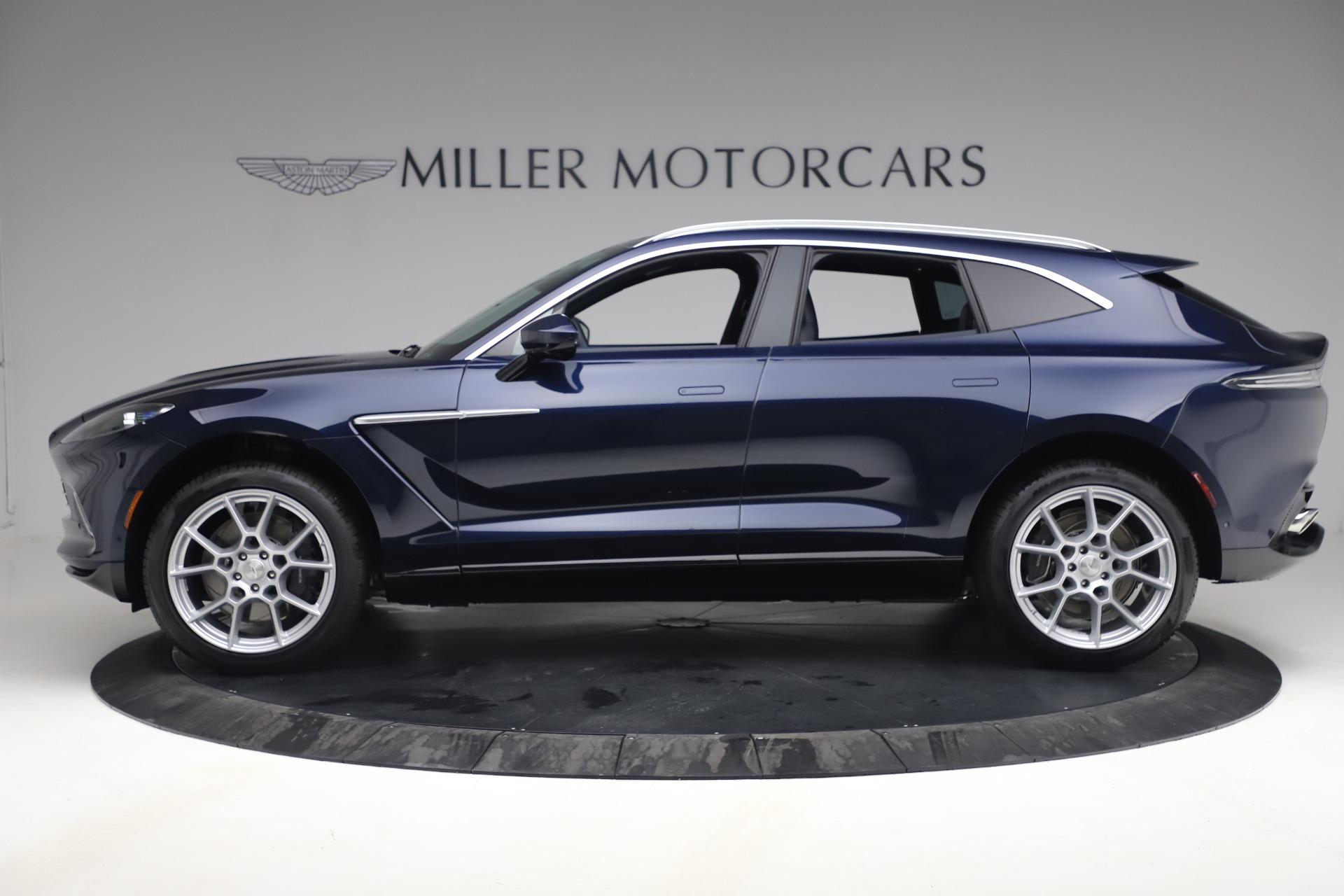 New 2021 Aston Martin DBX | St. Petersburg, FL