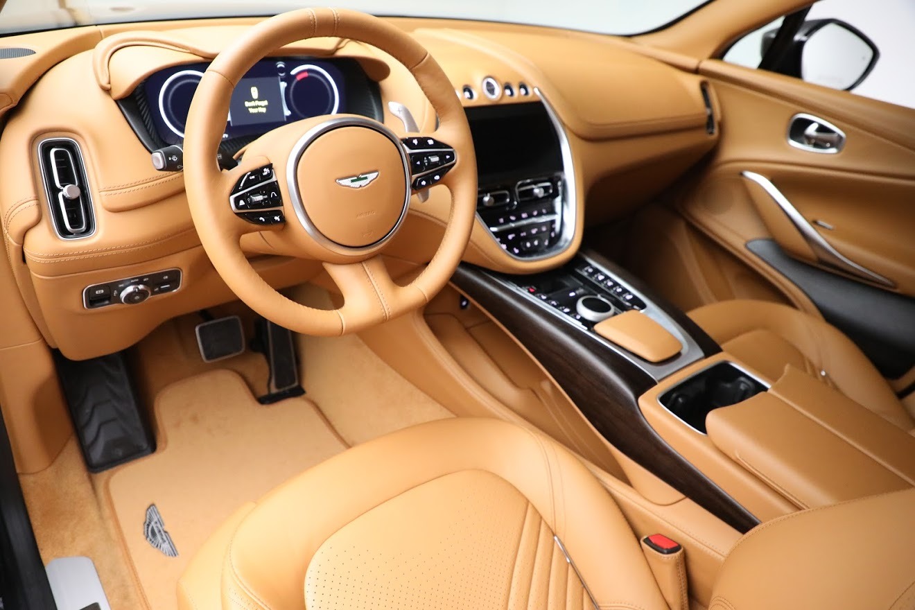 New 2021 Aston Martin DBX | St. Petersburg, FL