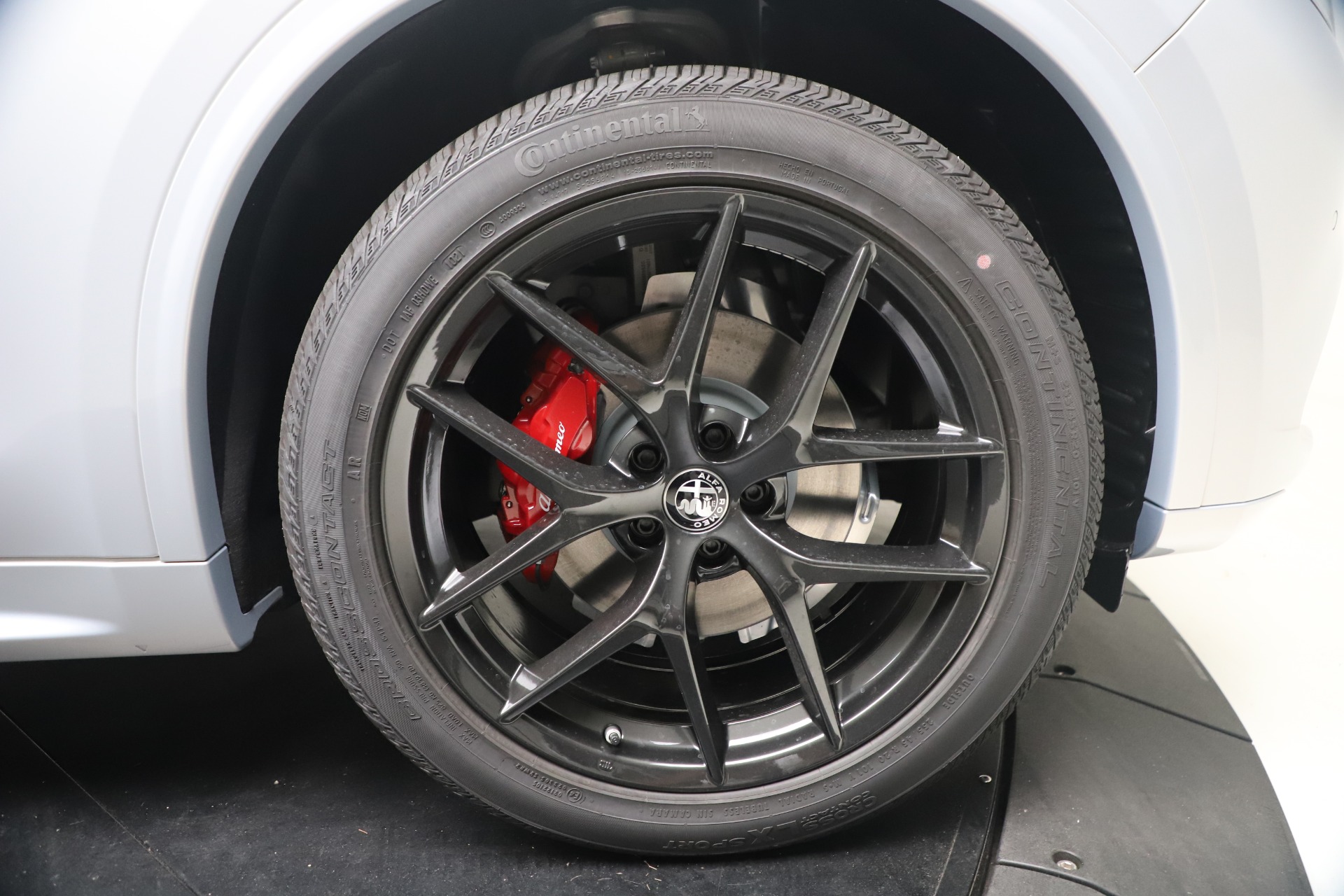 New 2021 Alfa Romeo Stelvio Ti Sport Q4 | St. Petersburg, FL