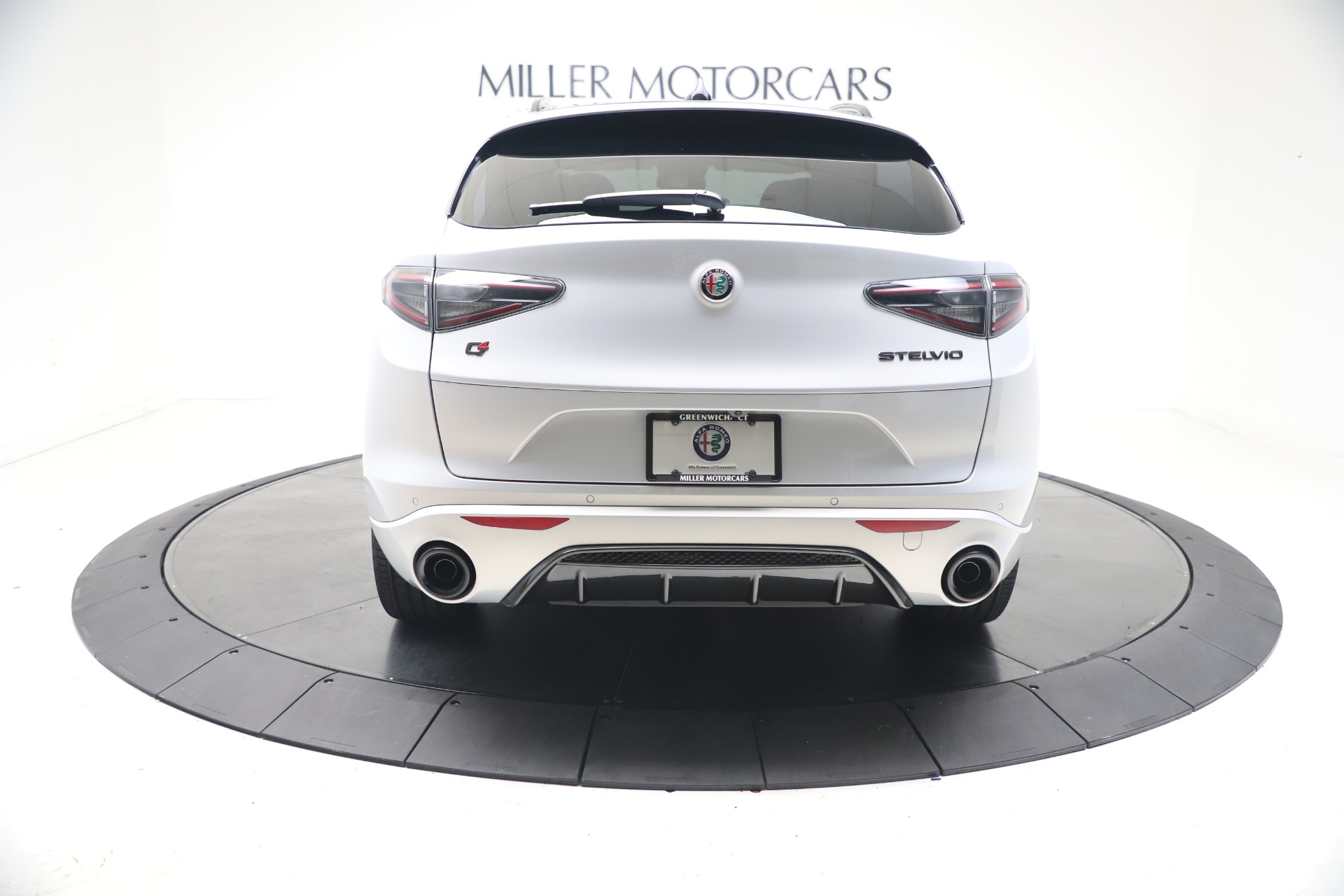 New 2021 Alfa Romeo Stelvio Ti Sport Q4 | St. Petersburg, FL