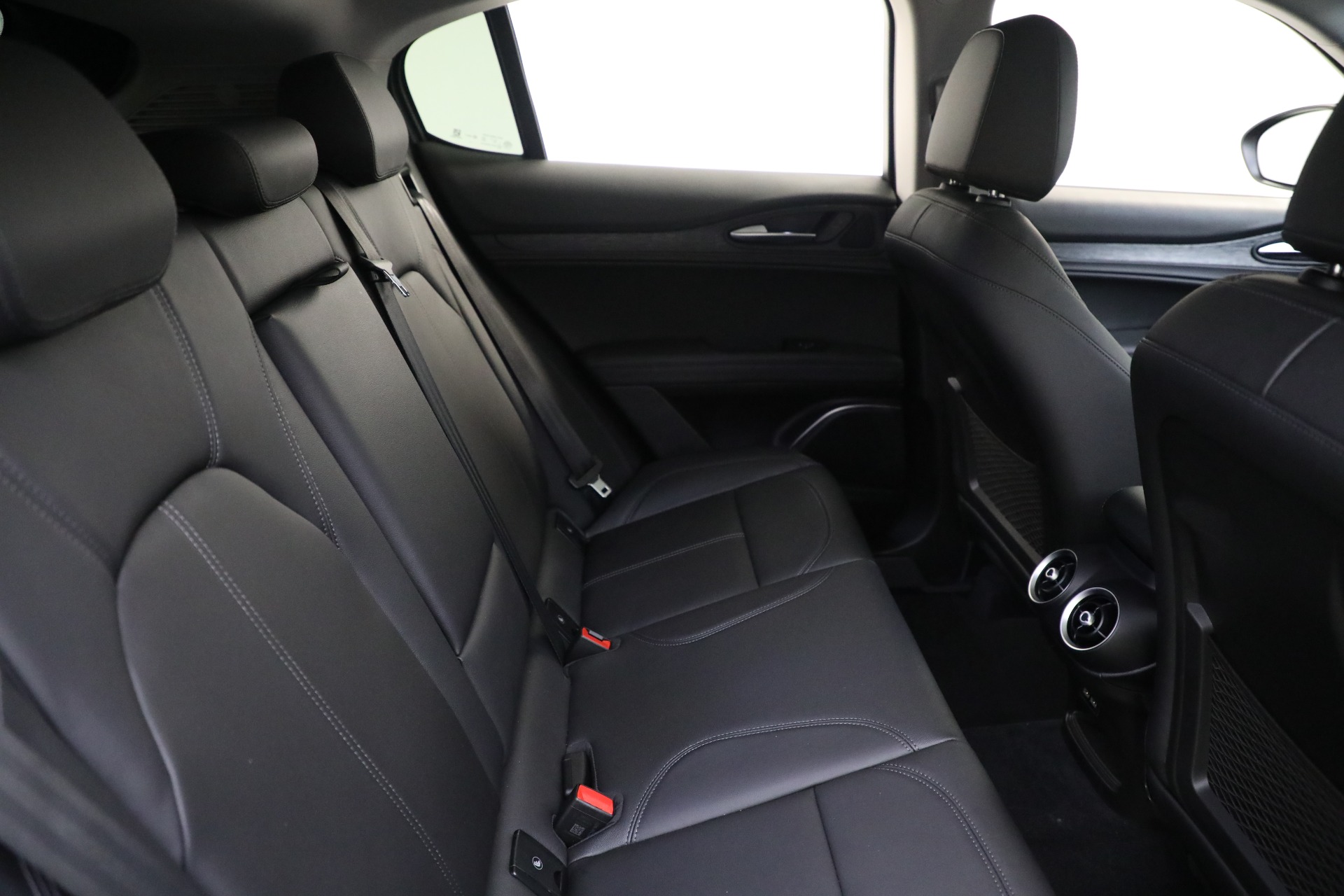 New 2021 Alfa Romeo Stelvio Q4 | St. Petersburg, FL