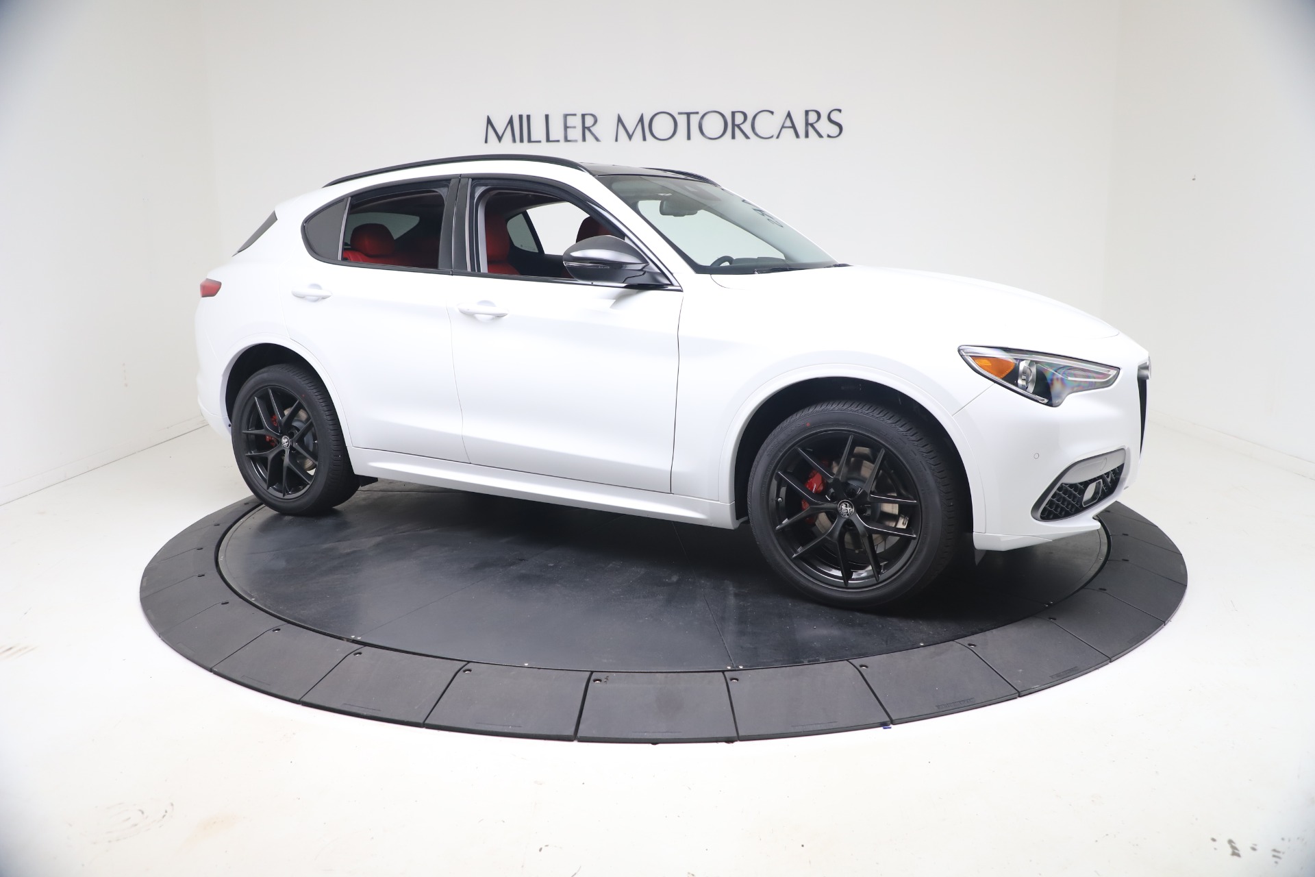 New 2021 Alfa Romeo Stelvio Ti Q4 | St. Petersburg, FL