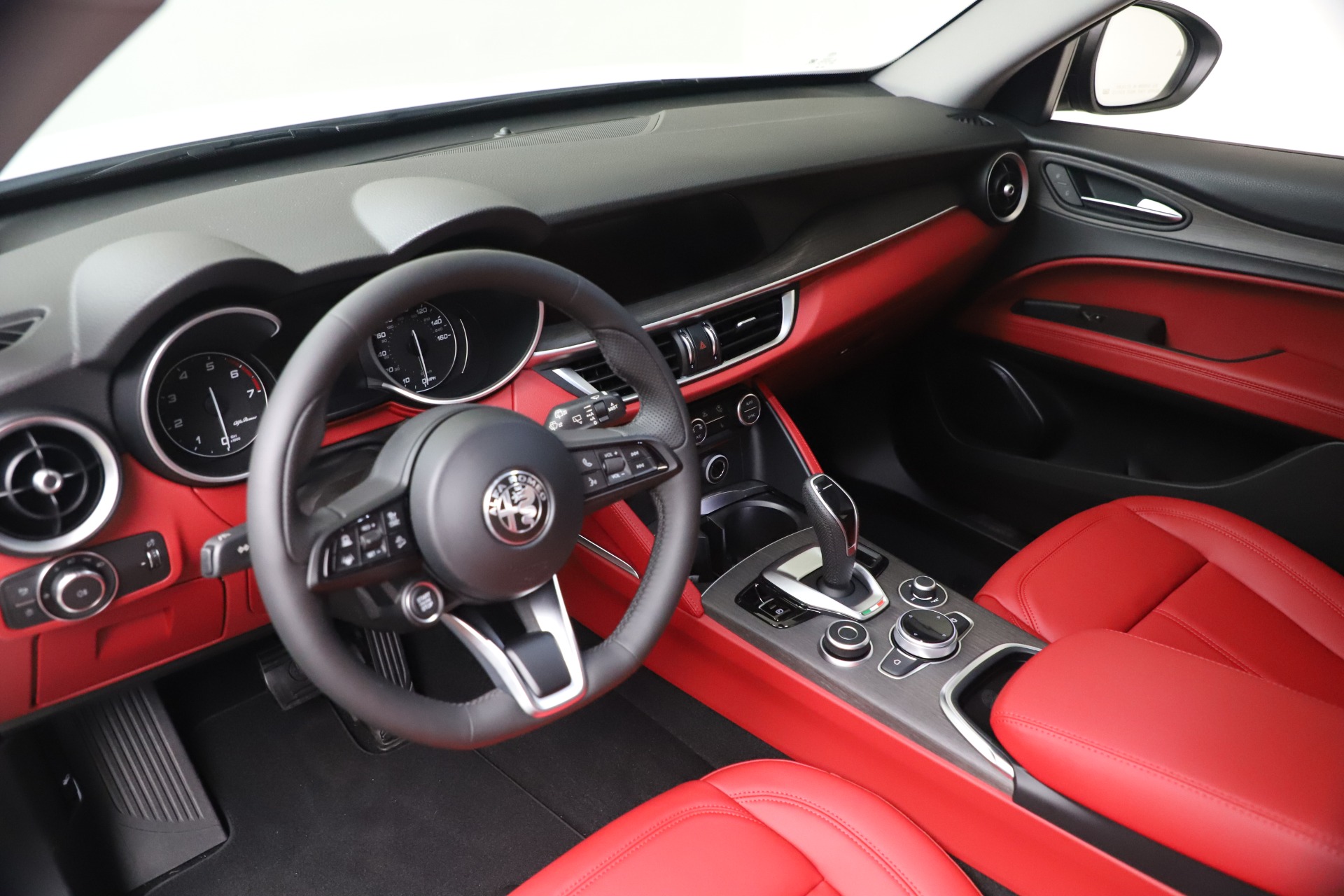 New 2021 Alfa Romeo Stelvio Ti Q4 | St. Petersburg, FL