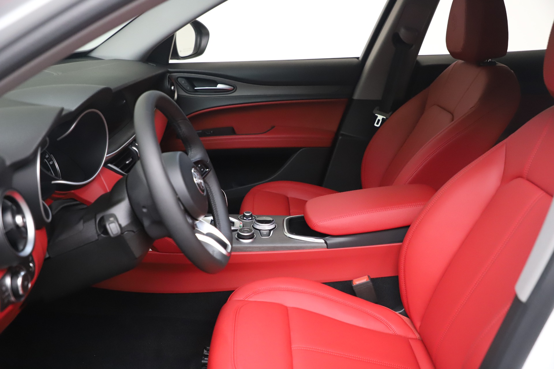 New 2021 Alfa Romeo Stelvio Ti Q4 | St. Petersburg, FL
