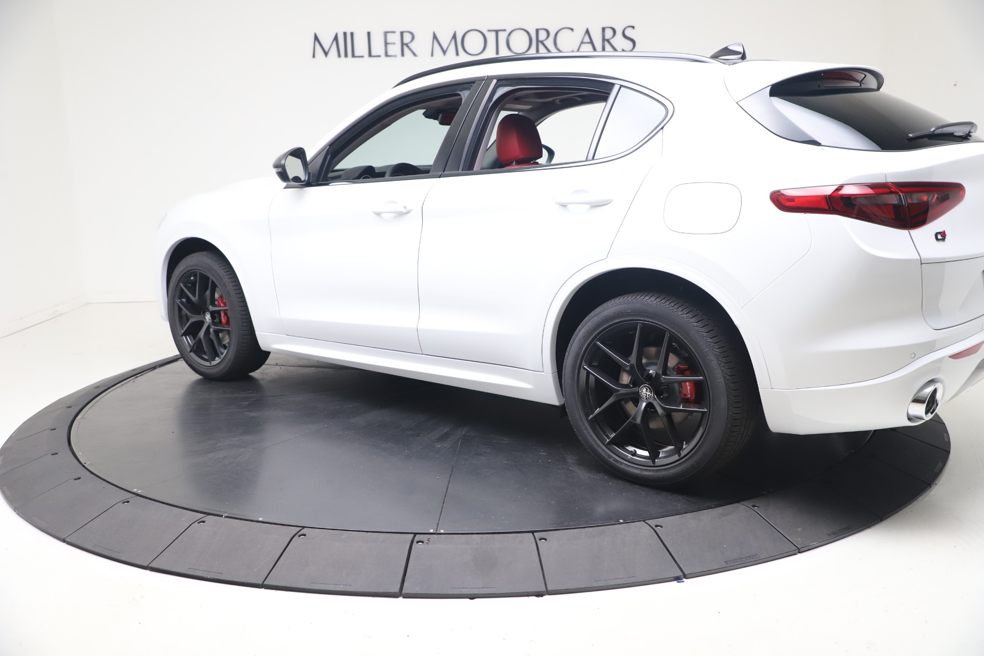 New 2021 Alfa Romeo Stelvio Ti Q4 | St. Petersburg, FL