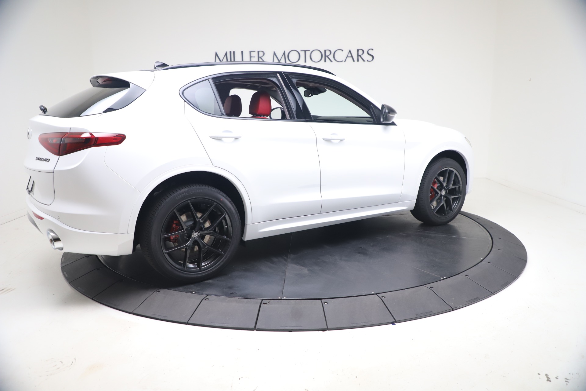New 2021 Alfa Romeo Stelvio Ti Q4 | St. Petersburg, FL