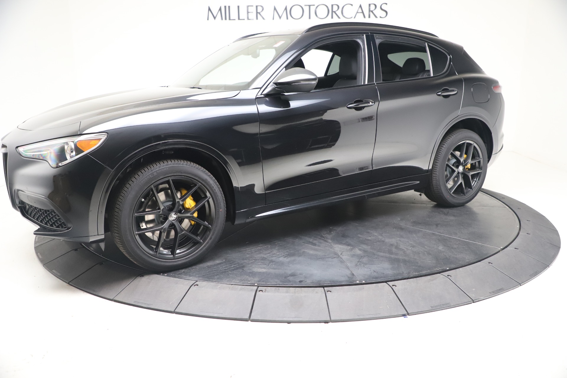 New 2021 Alfa Romeo Stelvio Ti Sport Q4 | St. Petersburg, FL