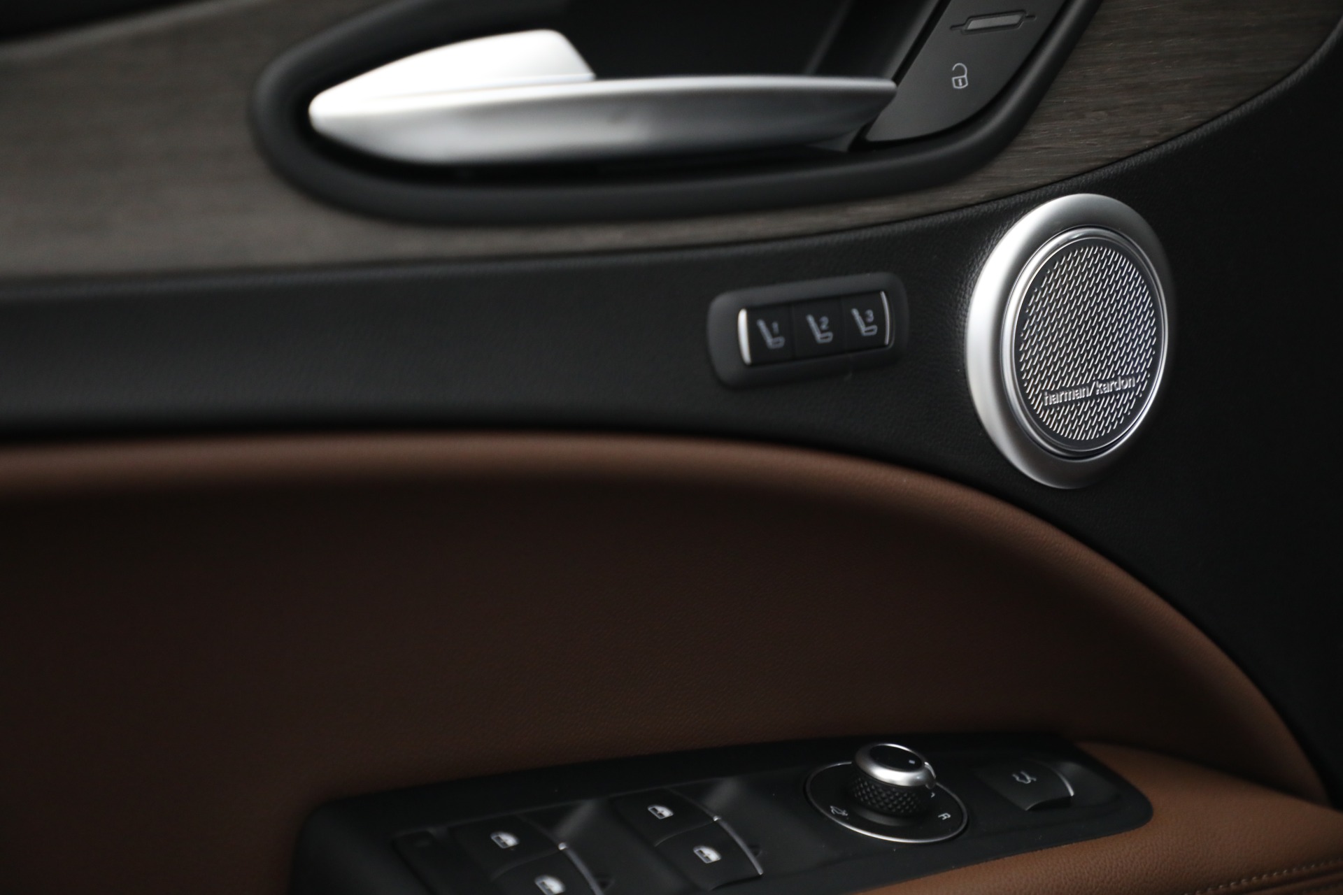 New 2021 Alfa Romeo Stelvio Ti Q4 | St. Petersburg, FL